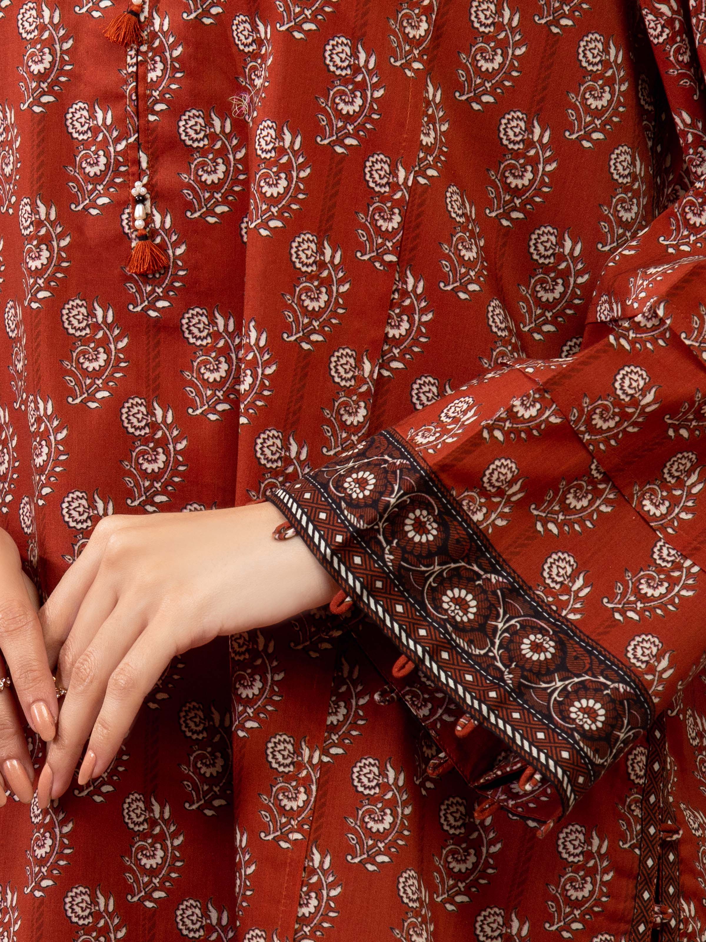 Unstitched Printed Lawn Suit - EWU5A1-35233-3P - Image 4