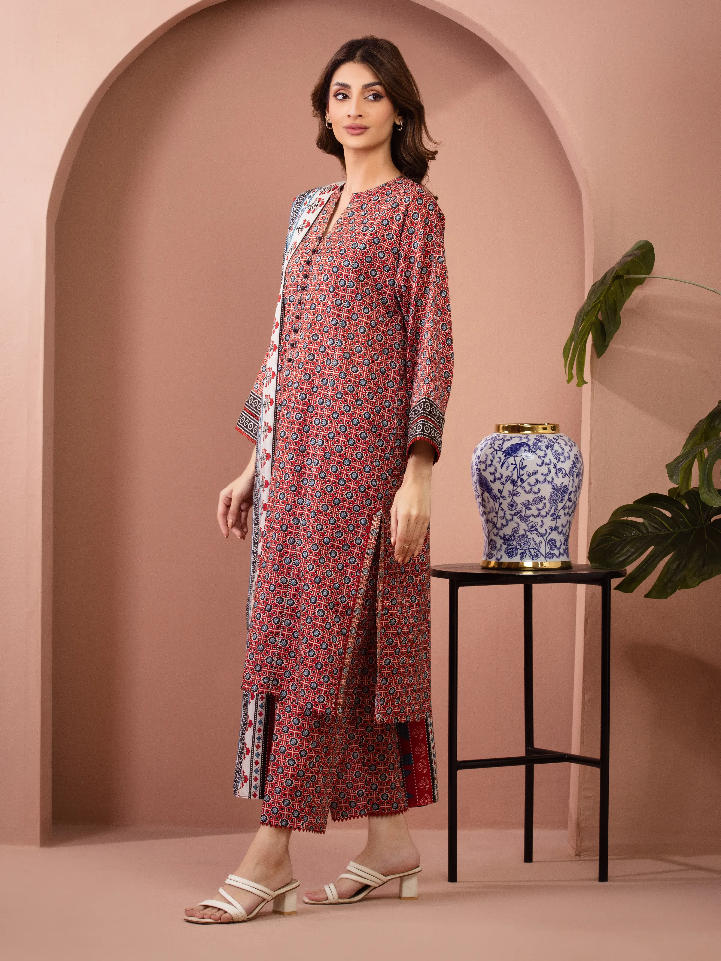 Unstitched Printed Lawn Suit - EWU5A1-35281-3P - Image 5
