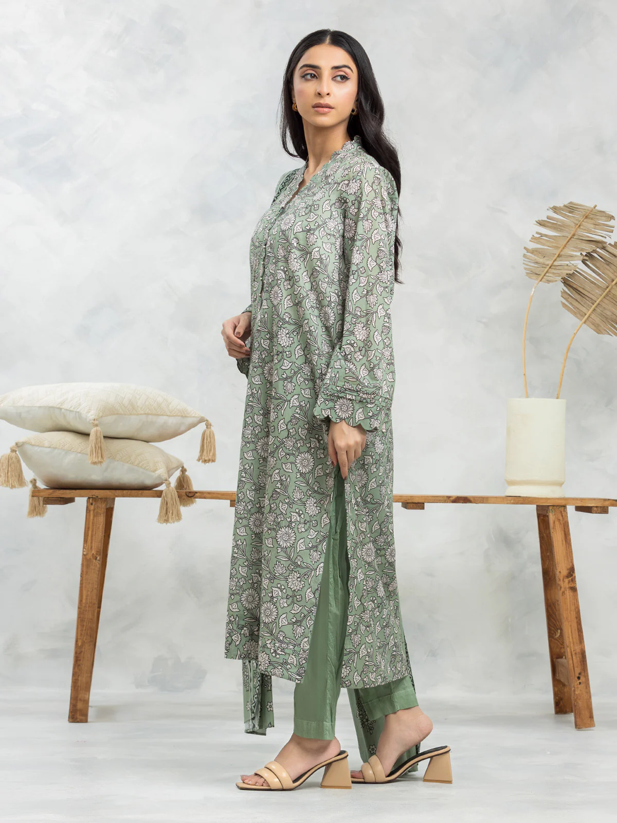 Unstitched Printed Lawn Suit - EWU24A1-29137-3P - Image 5