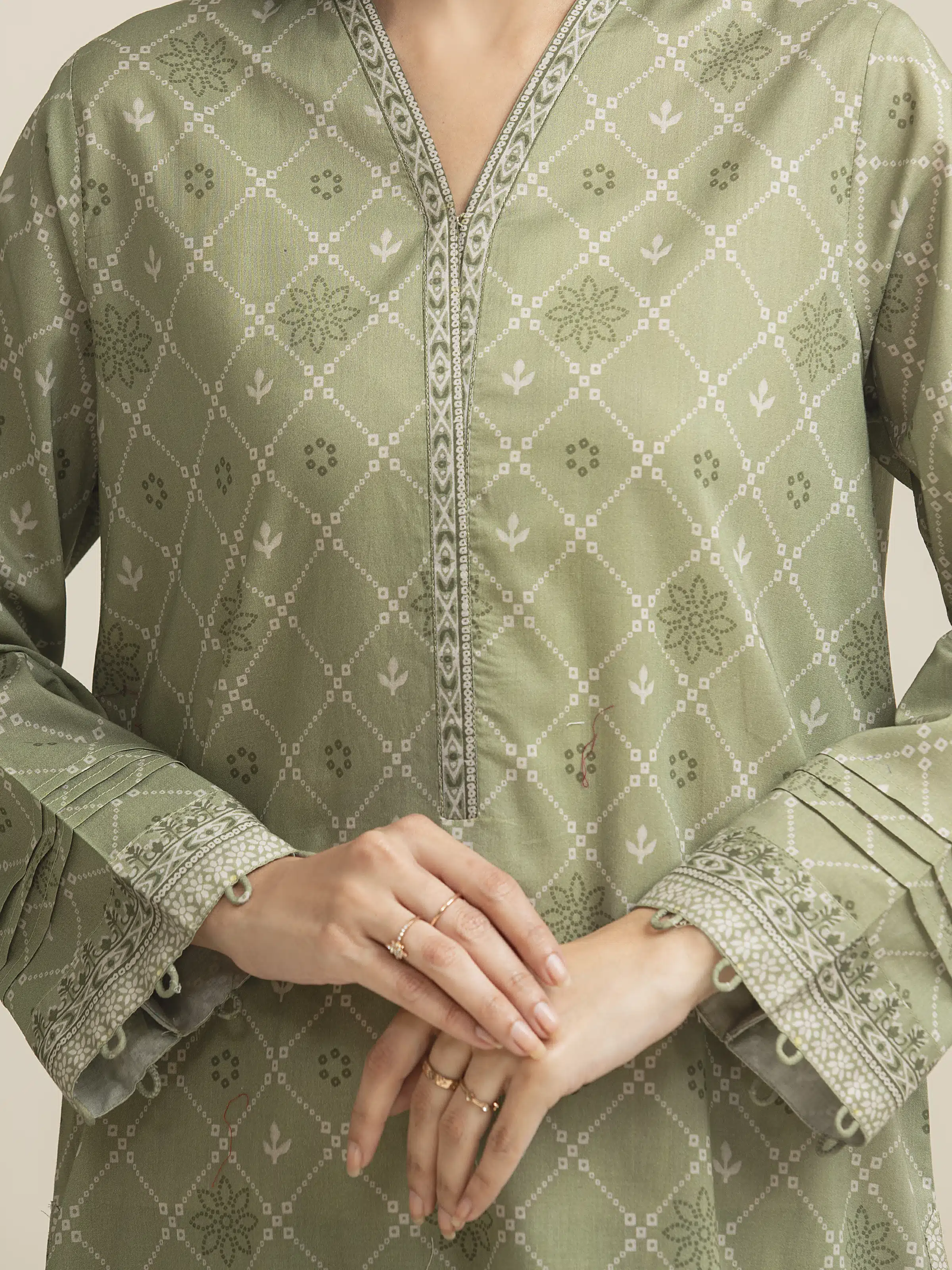 Unstitched Printed Lawn Suit - EWU5A1-35169-3P - Image 5