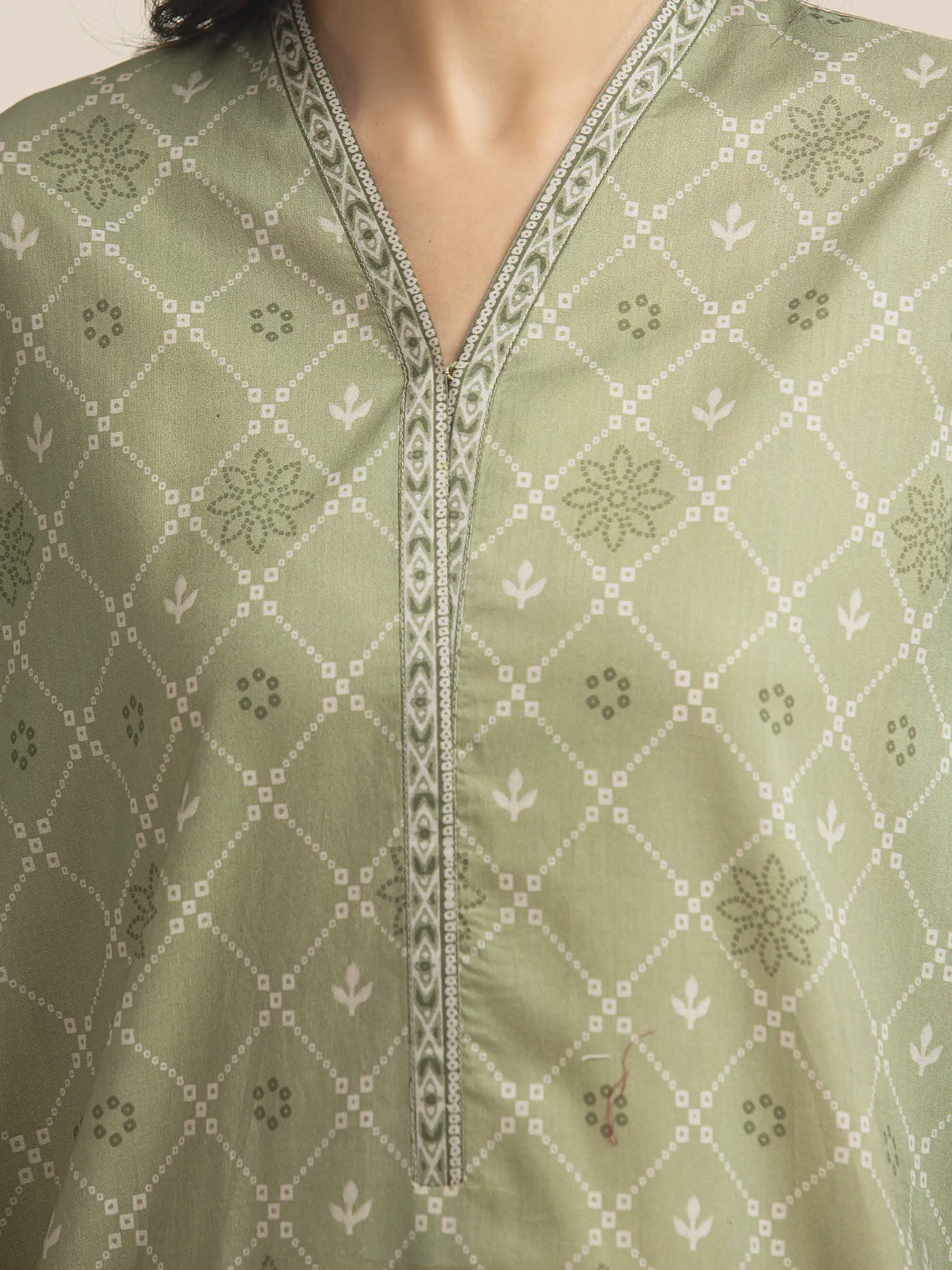 Unstitched Printed Lawn Suit - EWU5A1-35169-3P - Image 6