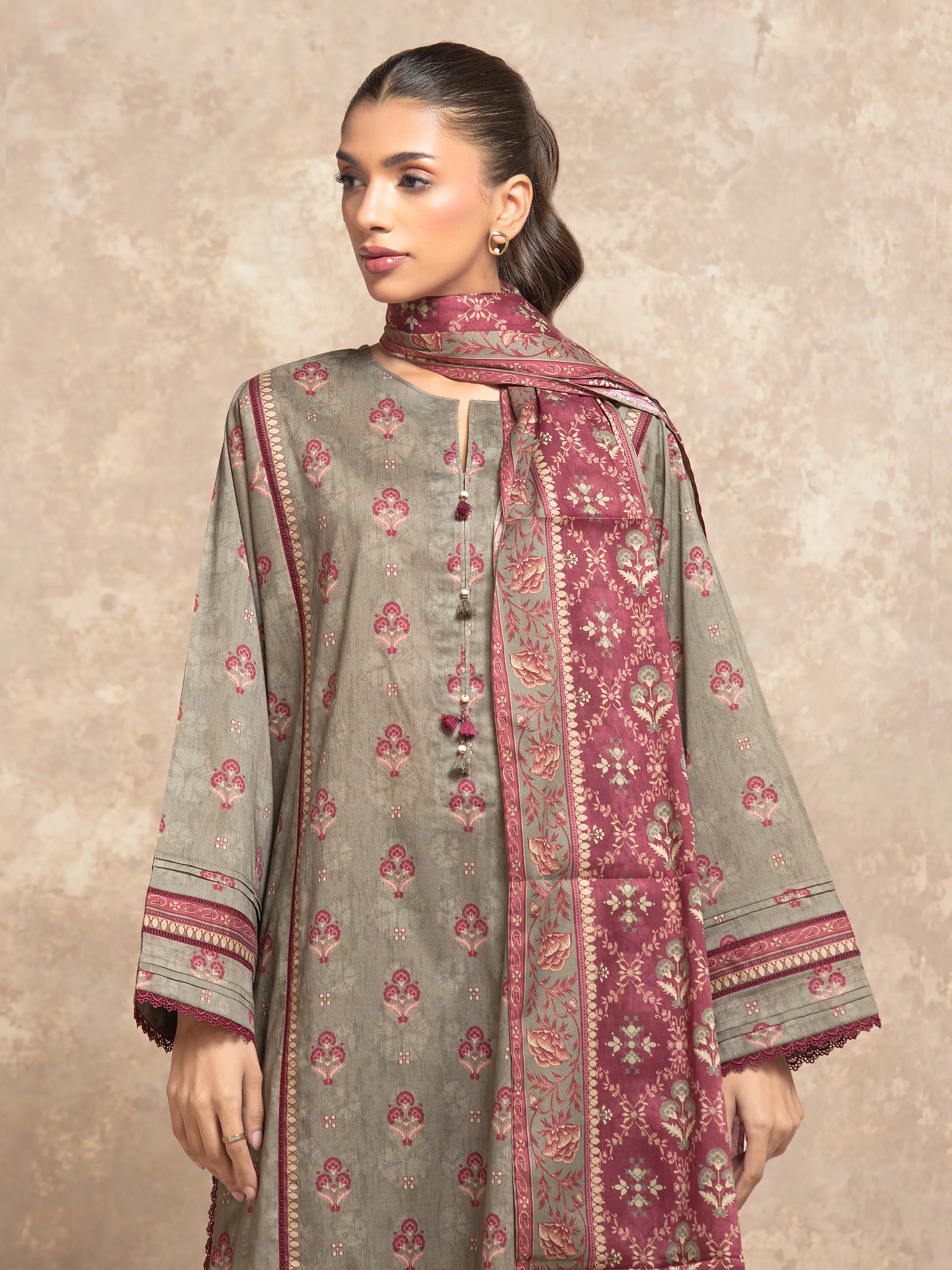 Unstitched Printed Khaddar Suit - EWU5A3-36122-3P - Image 2