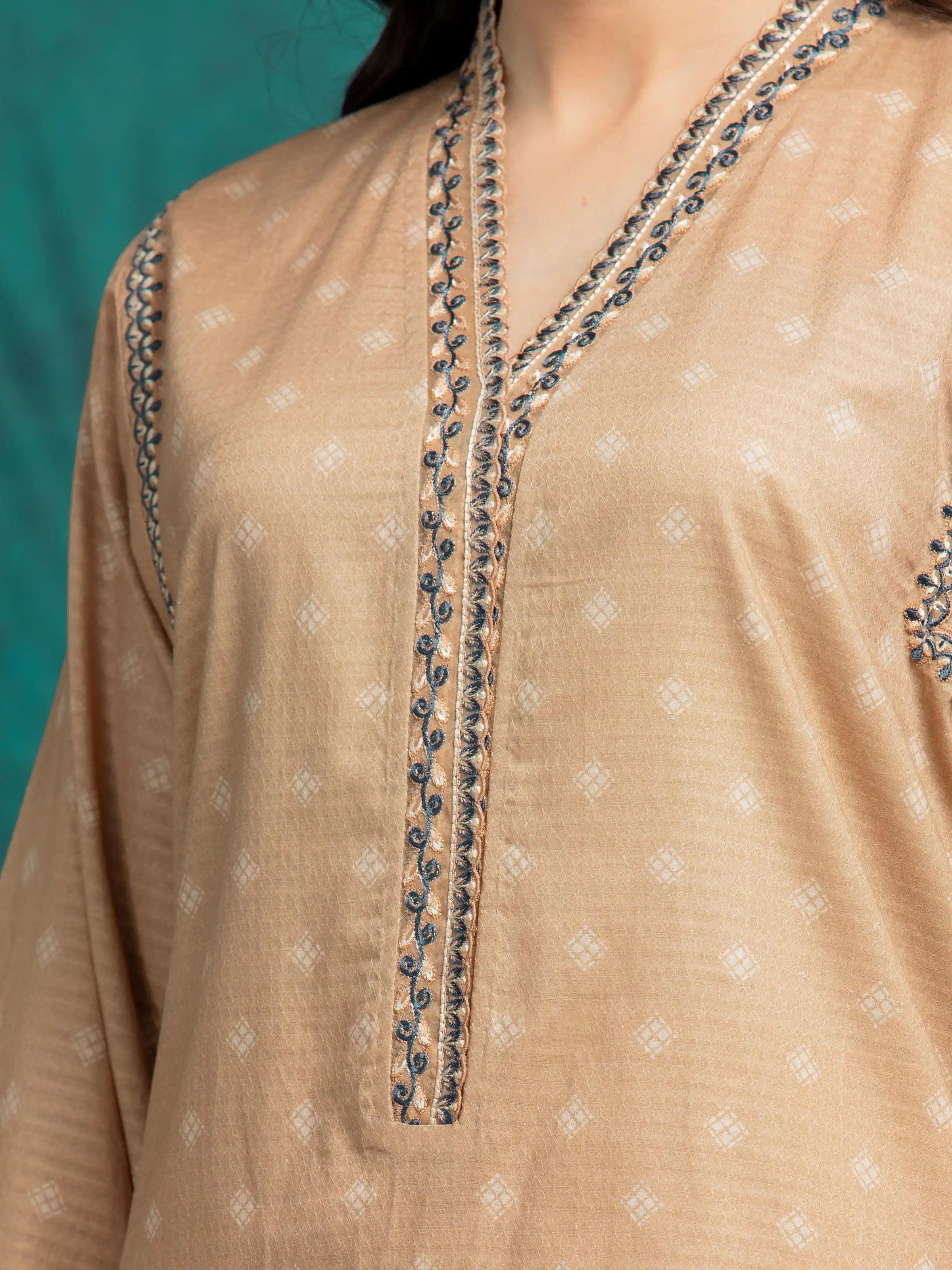 Unstitched Embroidered Dobby Suit - EWU5V7-30365-3P - Image 4