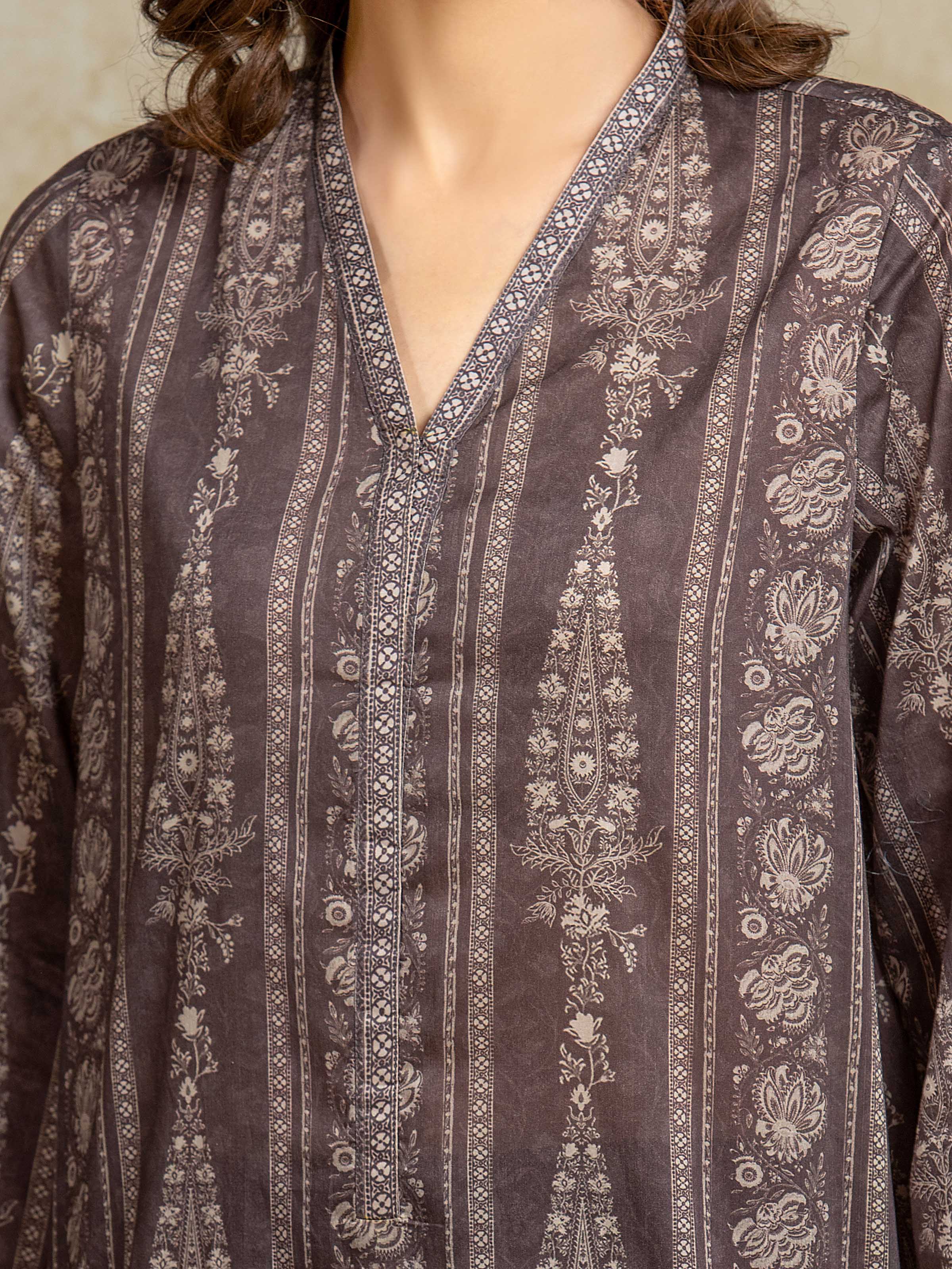 Unstitched Printed Khaddar Suit - EWU5A3-35961-3P - Image 4