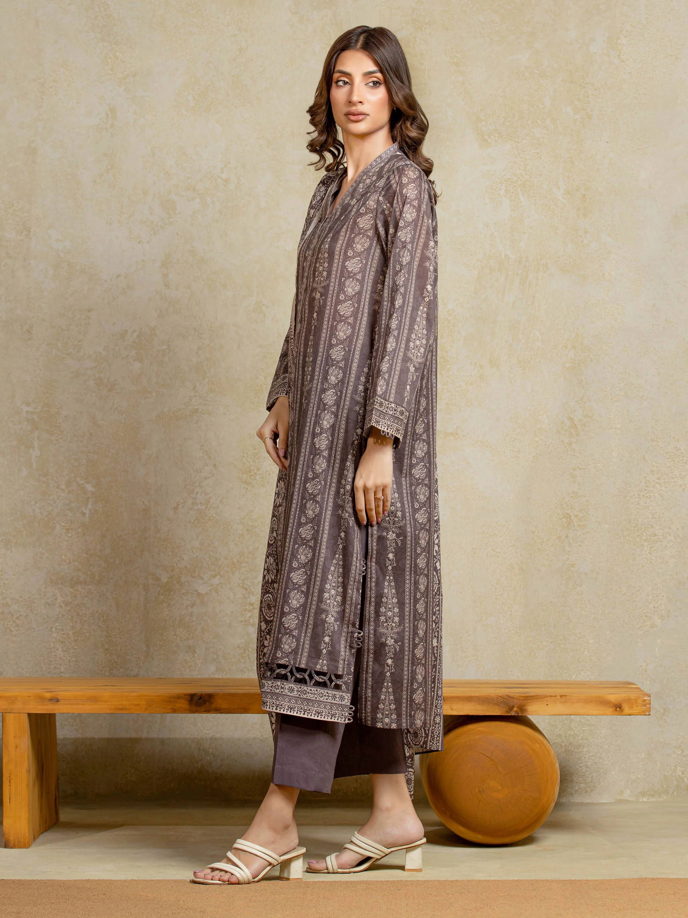 Unstitched Printed Khaddar Suit - EWU5A3-35961-3P - Image 5