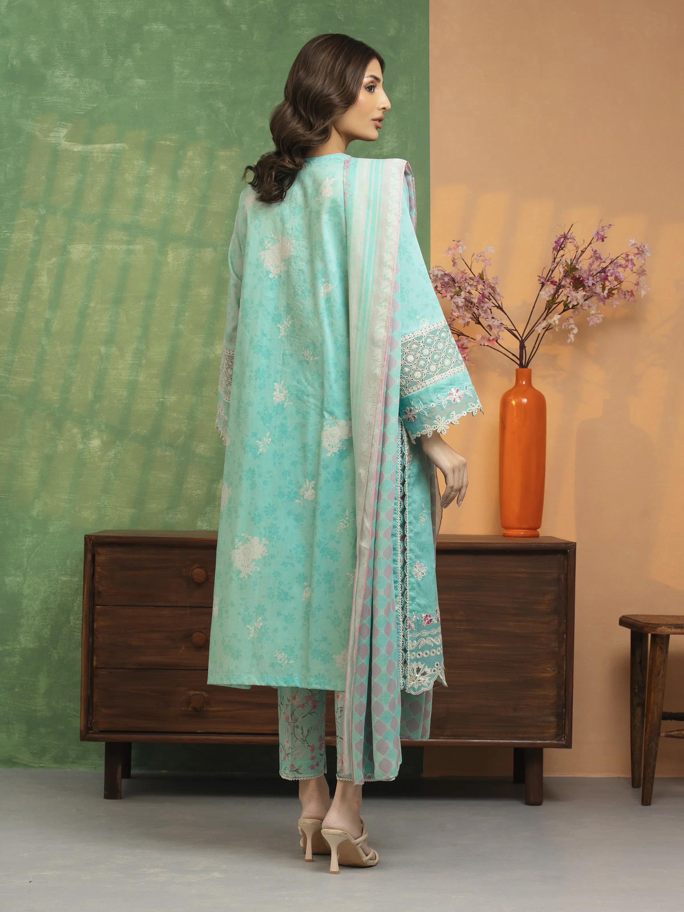 Unstitched Embroidered Lawn Suit - EWU5V1-31410-3P - Image 2