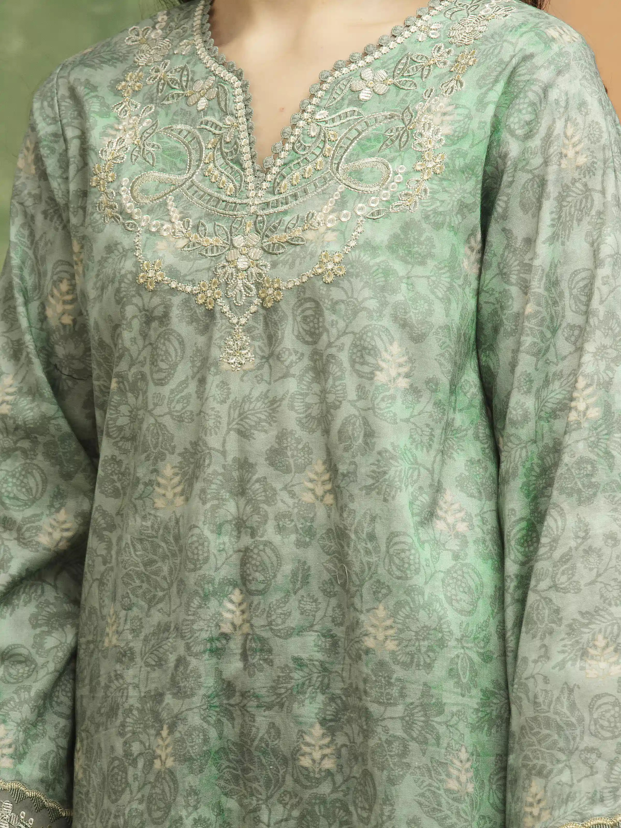 Unstitched Embroidered Lawn Suit - EWU5V1-31417-3P - Image 3