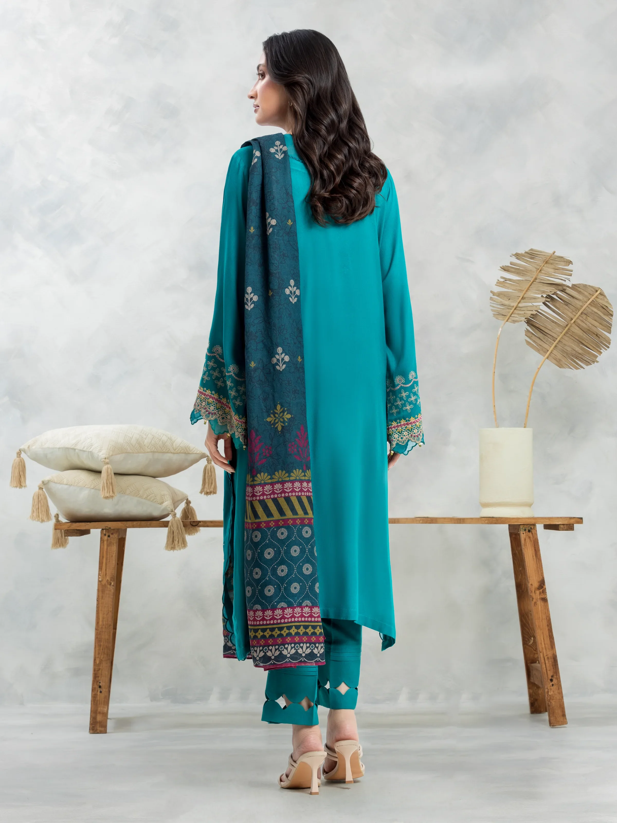 Unstitched Embroidered Viscose Suit - EWU24V13-30230-3P - Image 4
