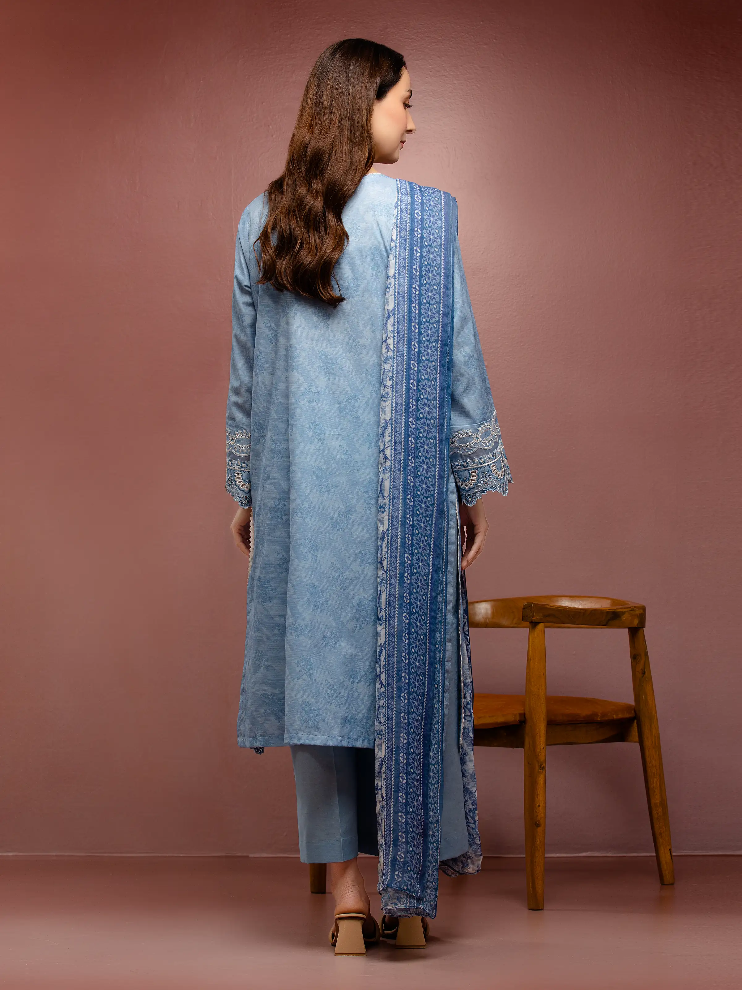 Unstitched Embroidered Cambric Suit - EWU5V2-31049-3P - Image 2
