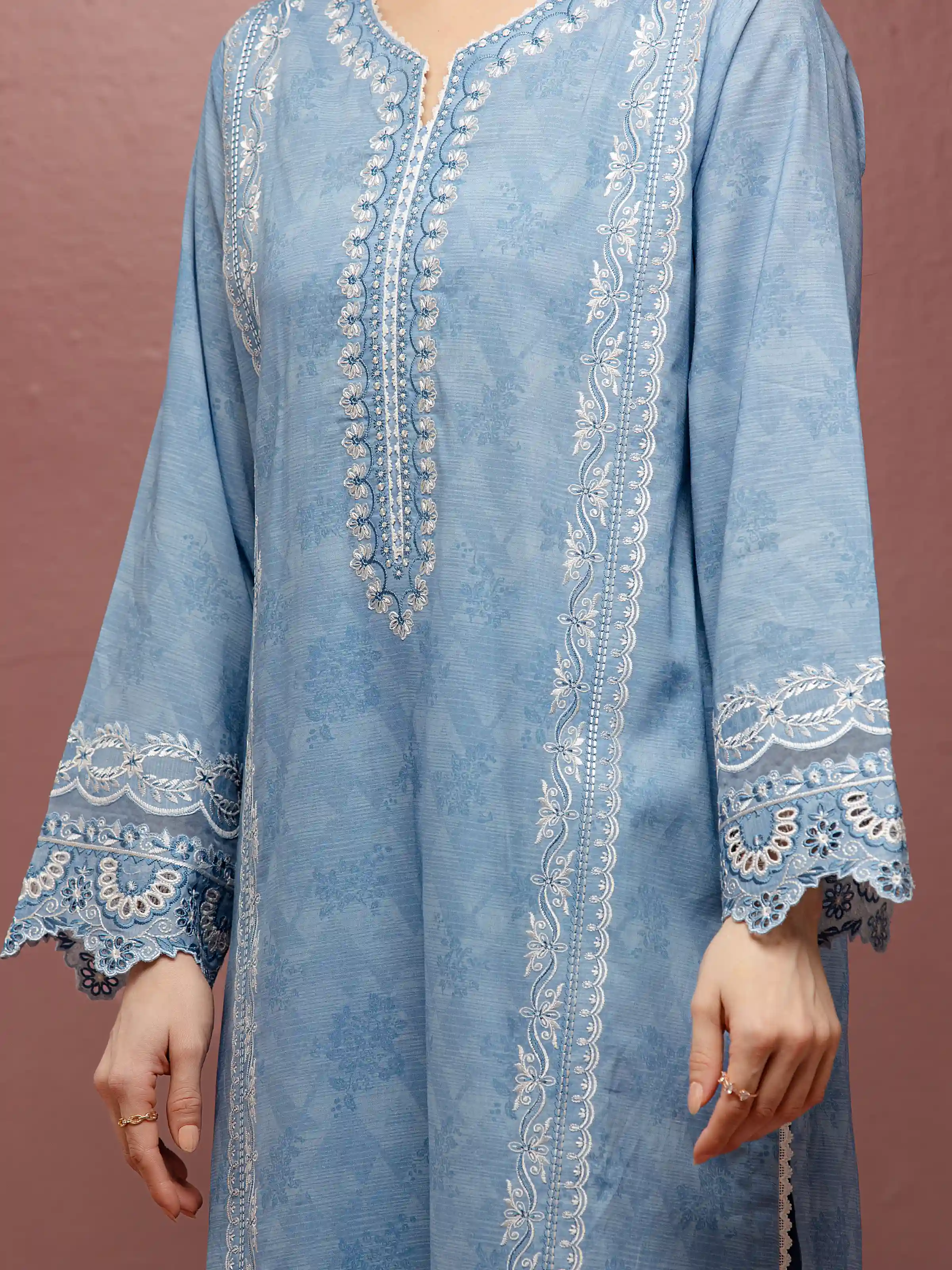 Unstitched Embroidered Cambric Suit - EWU5V2-31049-3P - Image 4