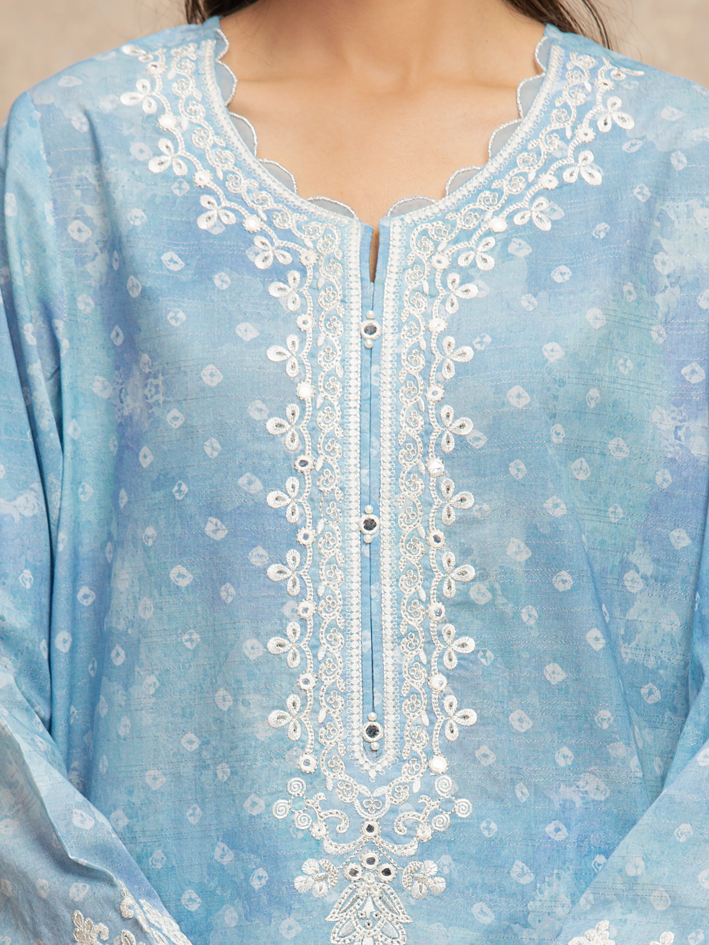 Unstitched Embroidered Lawn Suit - EWU5V1-31876-3P - Image 4