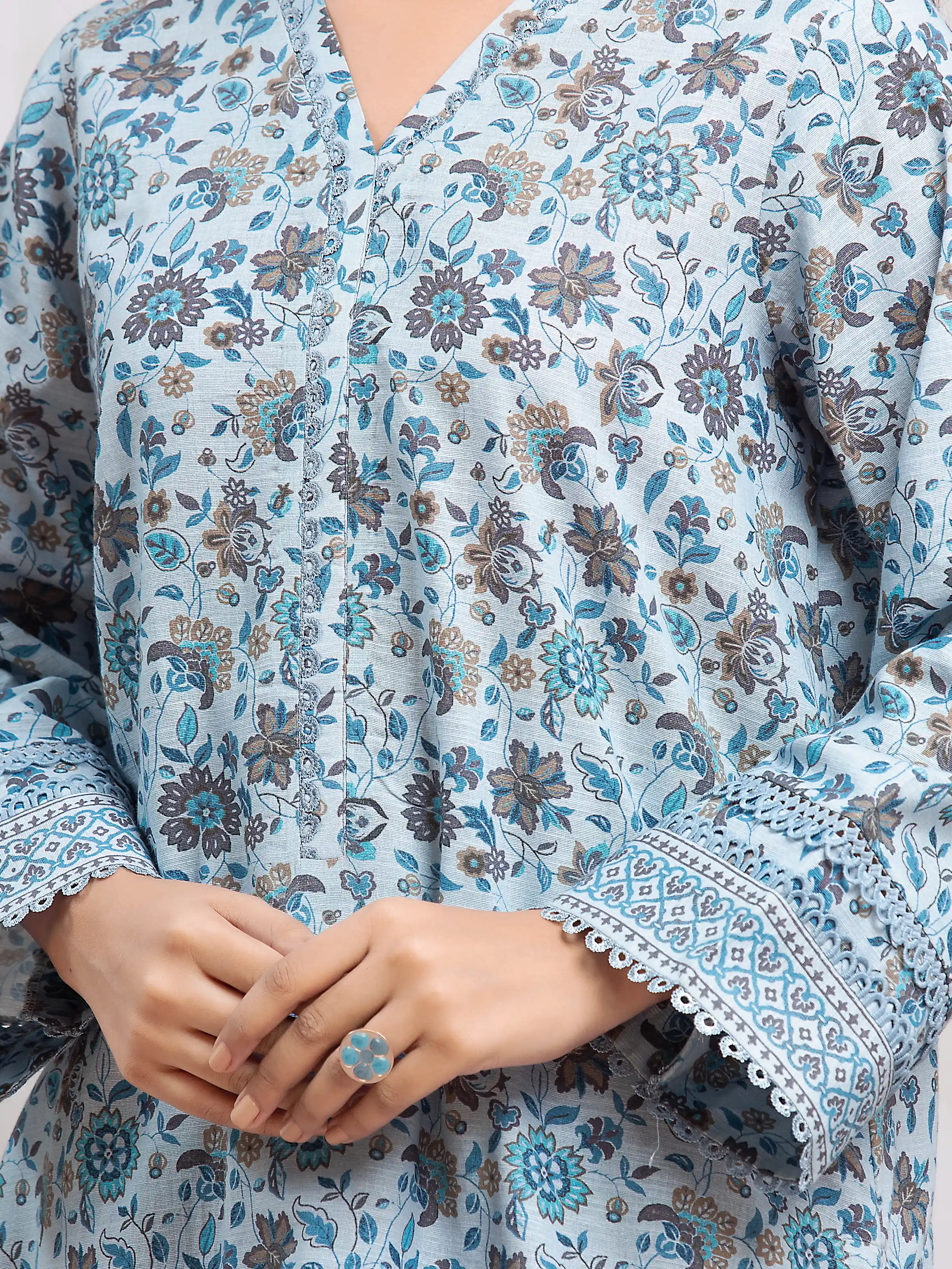 Unstitched Printed Khaddar Suit - EWU24A3-29325-3P - Image 4