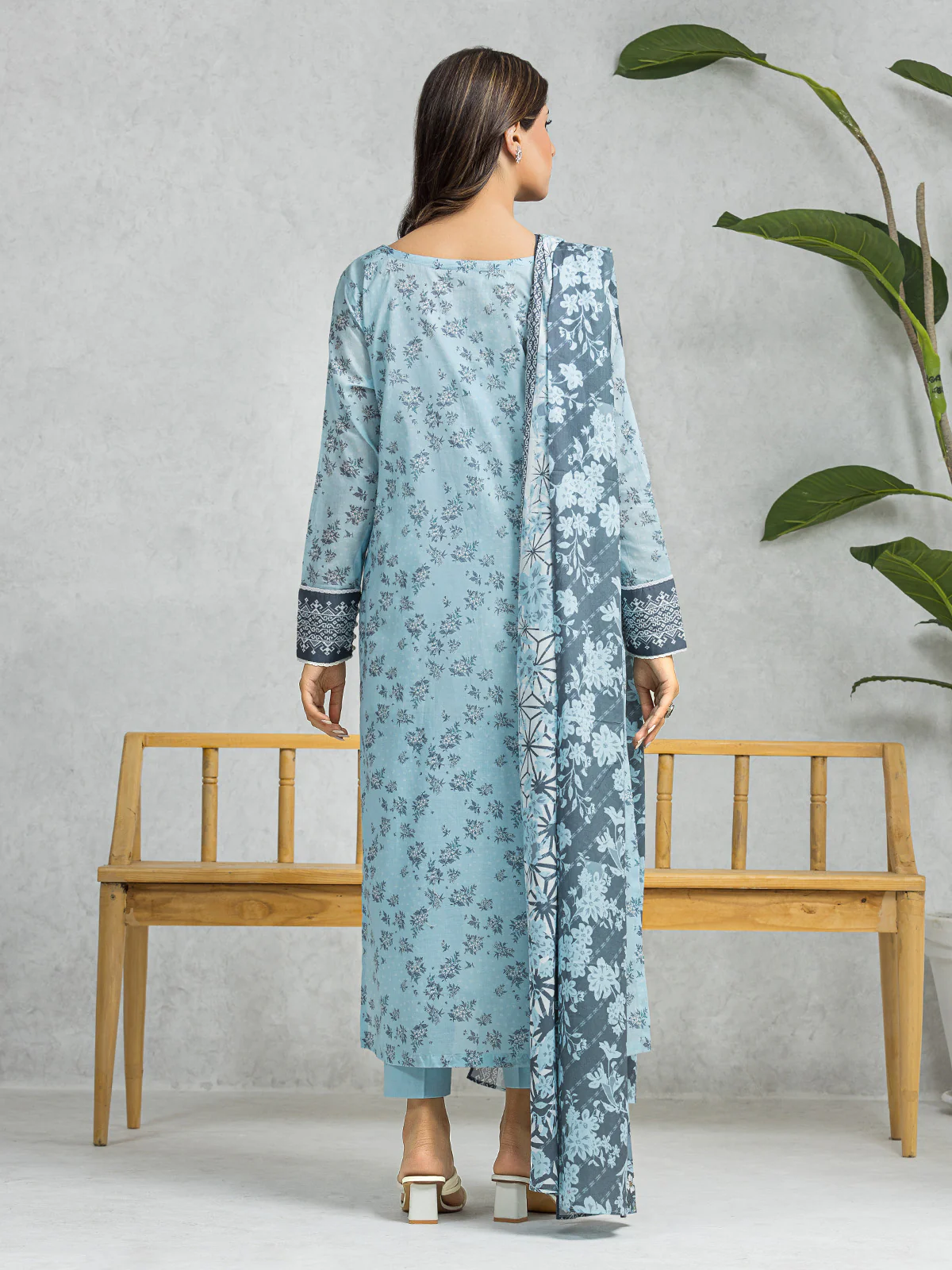 Unstitched Printed Lawn Shirt Dupatta - EWU24A1-28228SD - Image 4