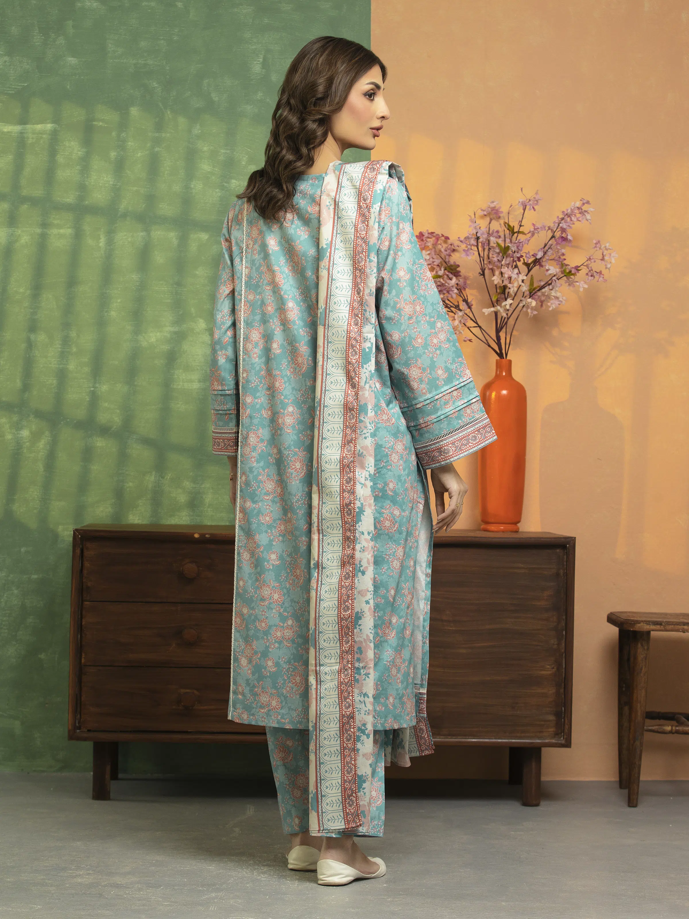 Unstitched Printed Lawn Suit - EWU5A1-35100-3P - Image 2