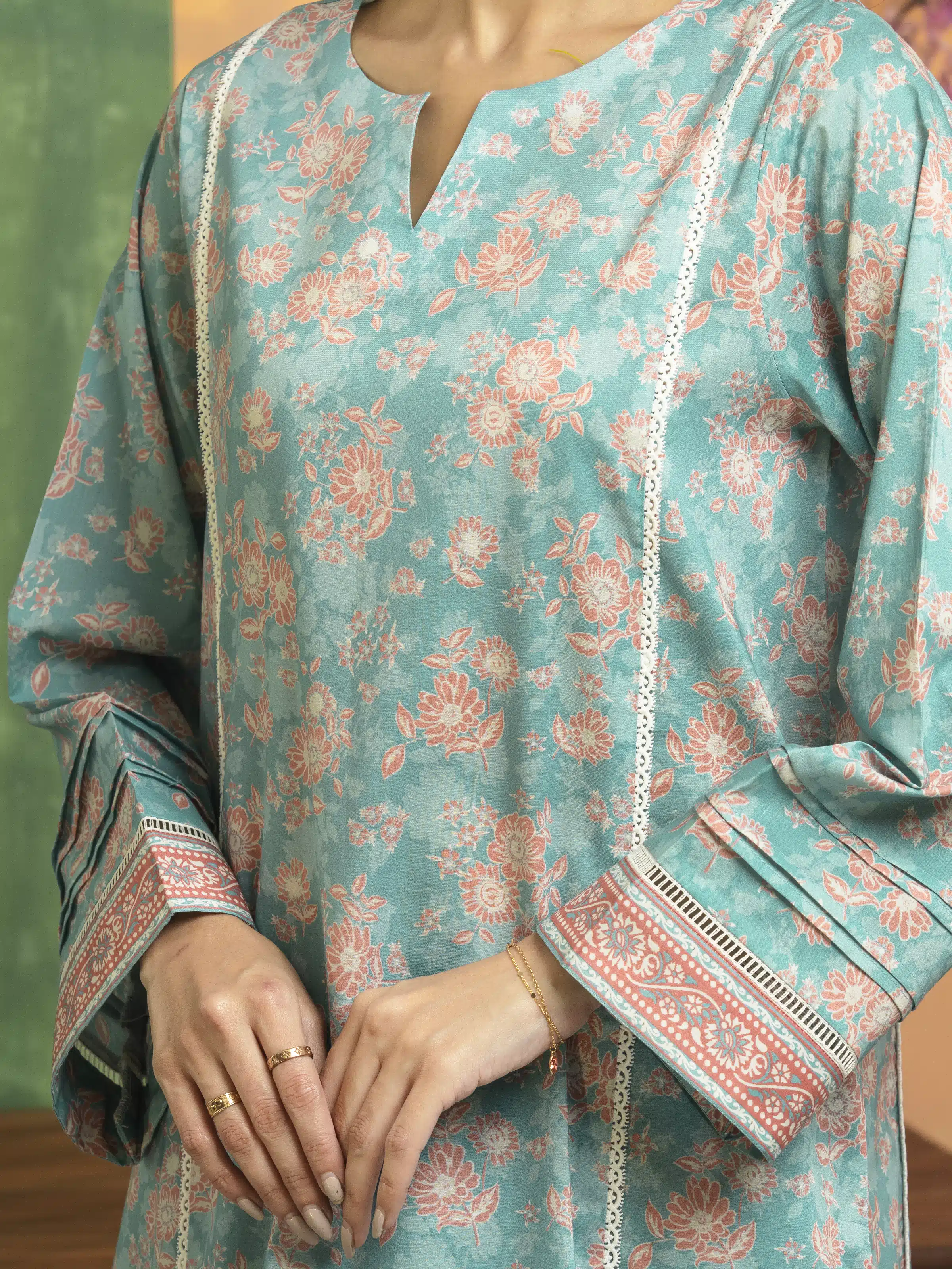 Unstitched Printed Lawn Suit - EWU5A1-35100-3P - Image 4