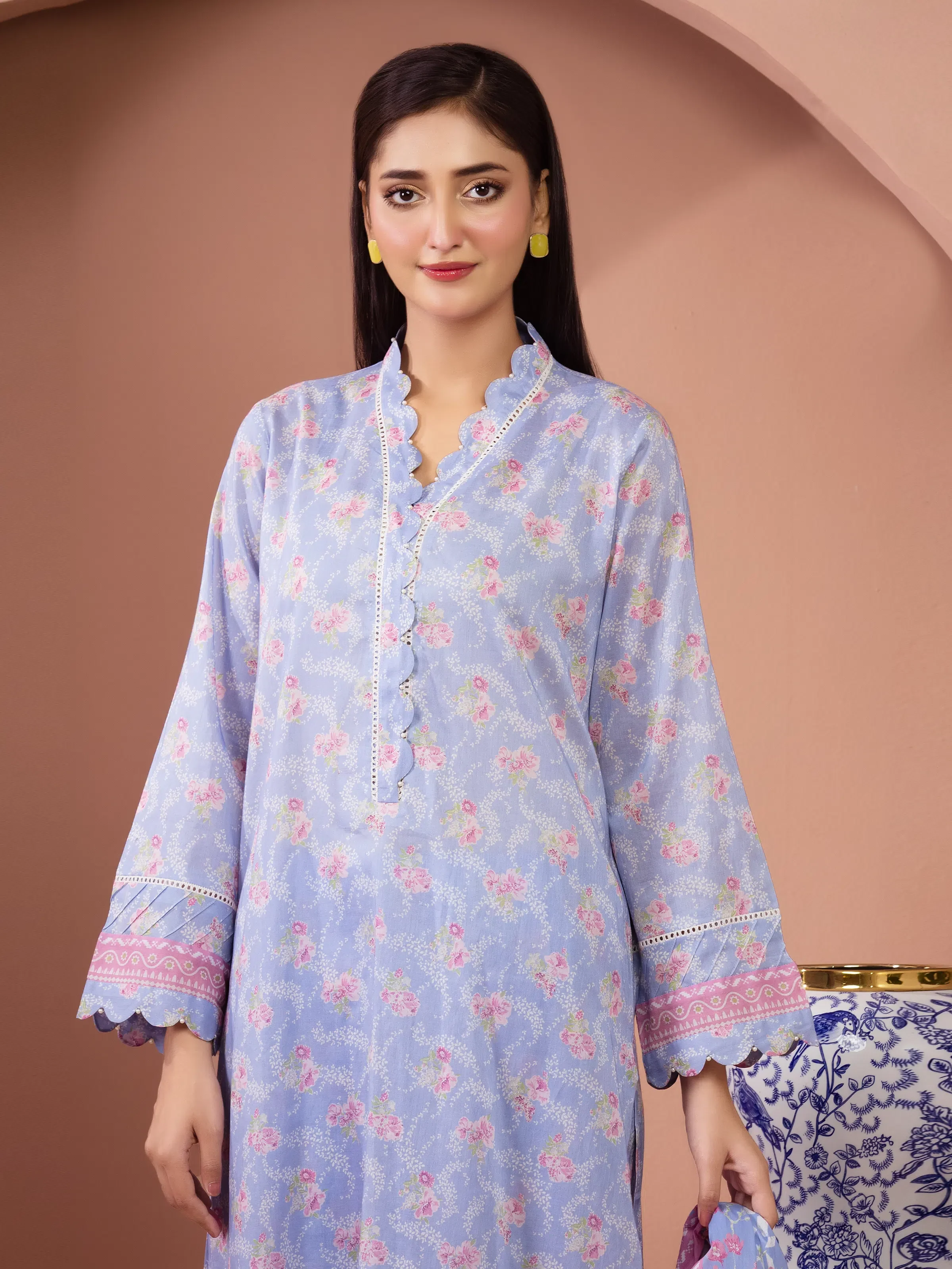 Unstitched Printed Lawn Suit - EWU6A1-36508-3P - Image 2