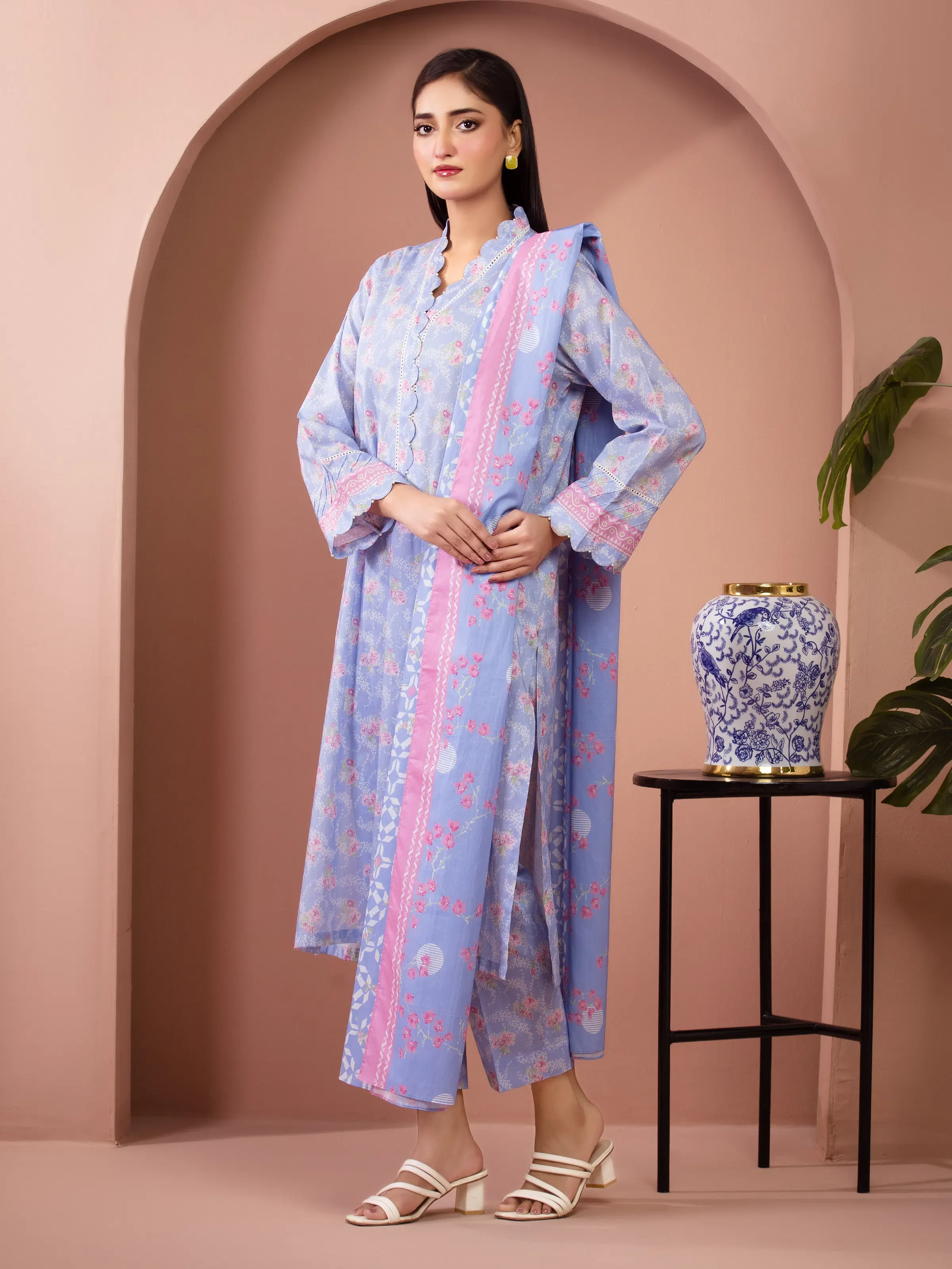 Unstitched Printed Lawn Suit - EWU6A1-36508-3P - Image 5