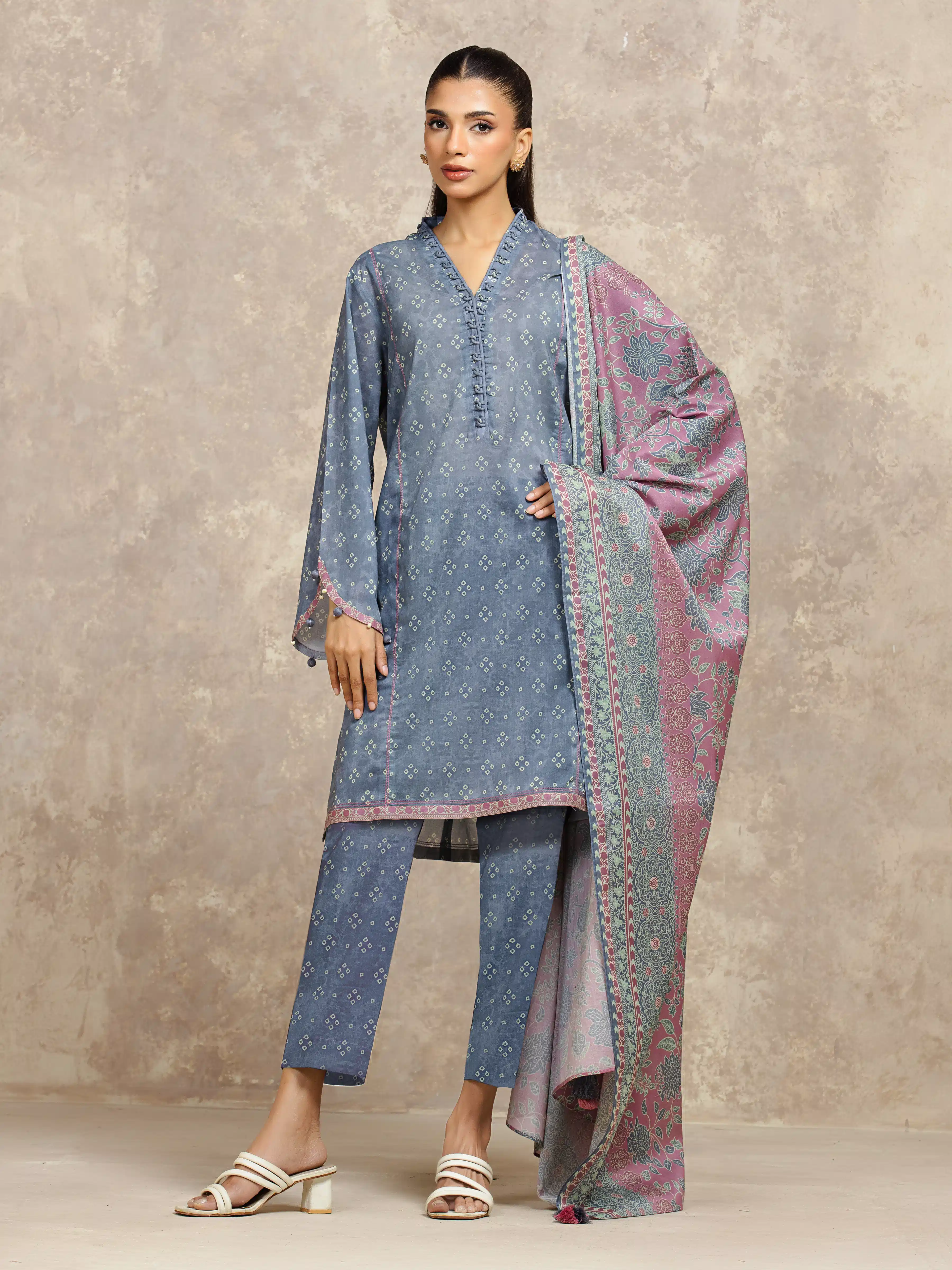 Unstitched Printed Khaddar Suit - EWU5A3-36132-3P