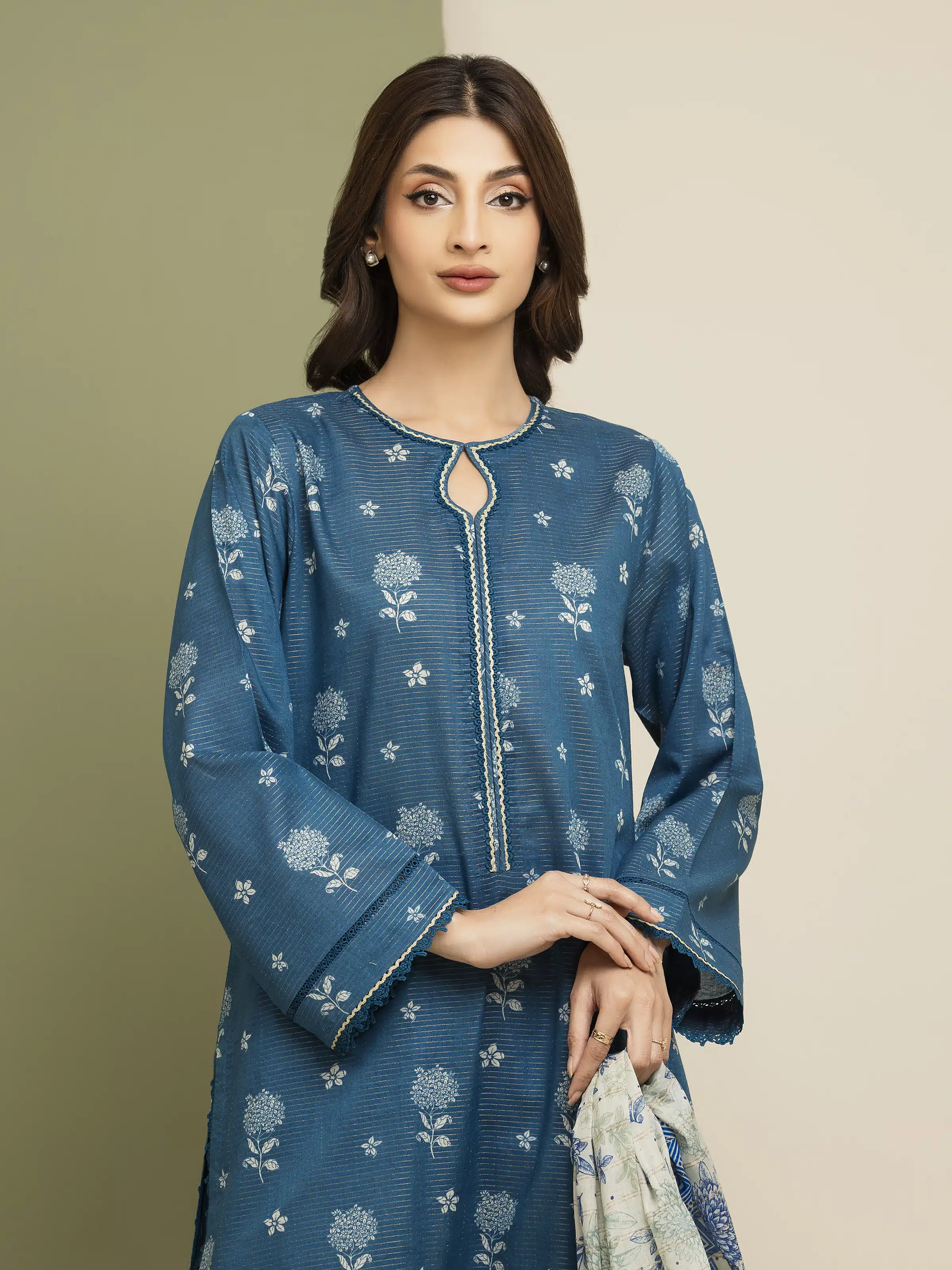 Unstitched Printed Zari Lawn Suit - EWU5M6-005-3P - Image 4