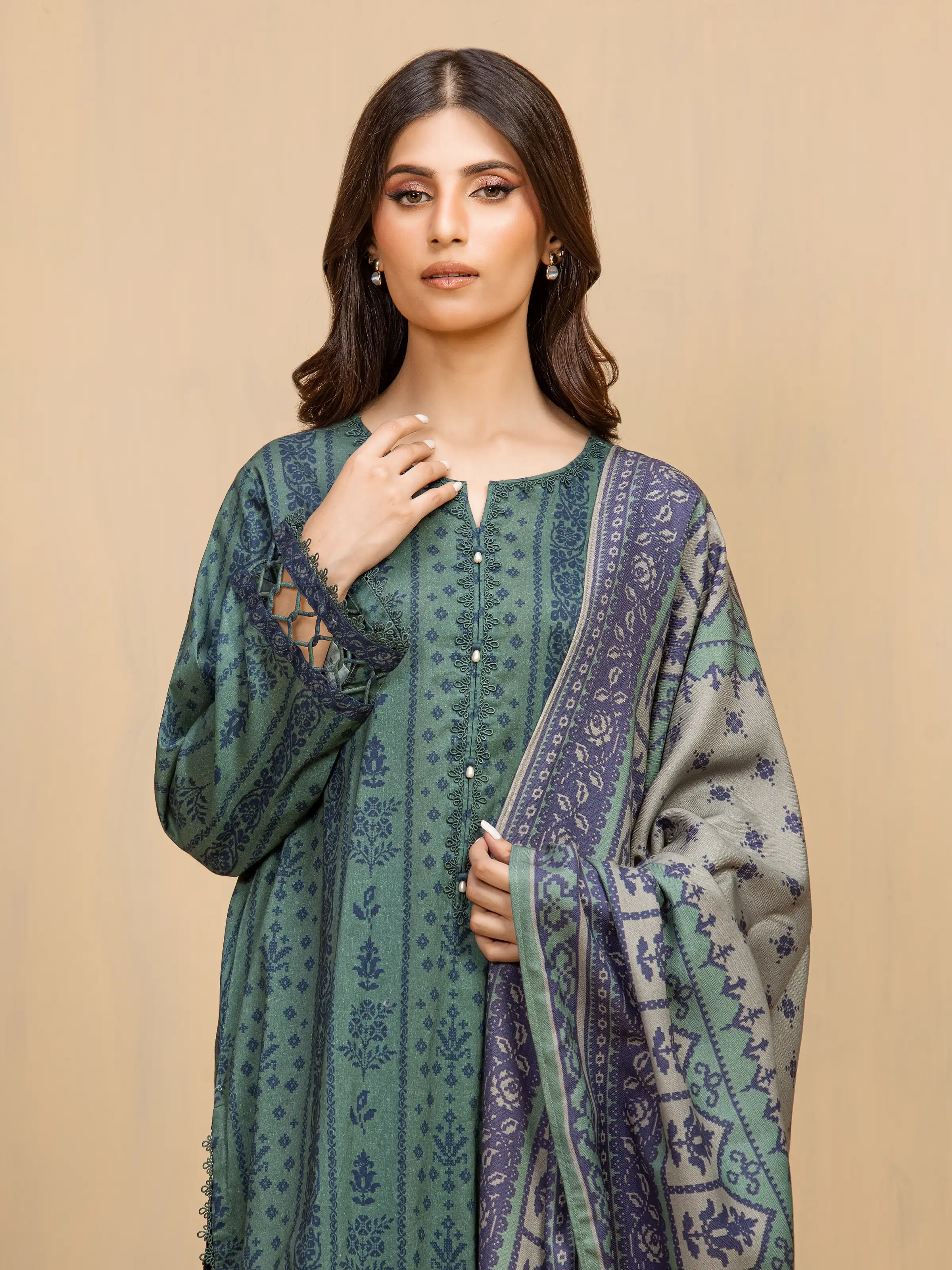 Unstitched Printed Khaddar Suit - EWU5M3-015-3P - Image 2