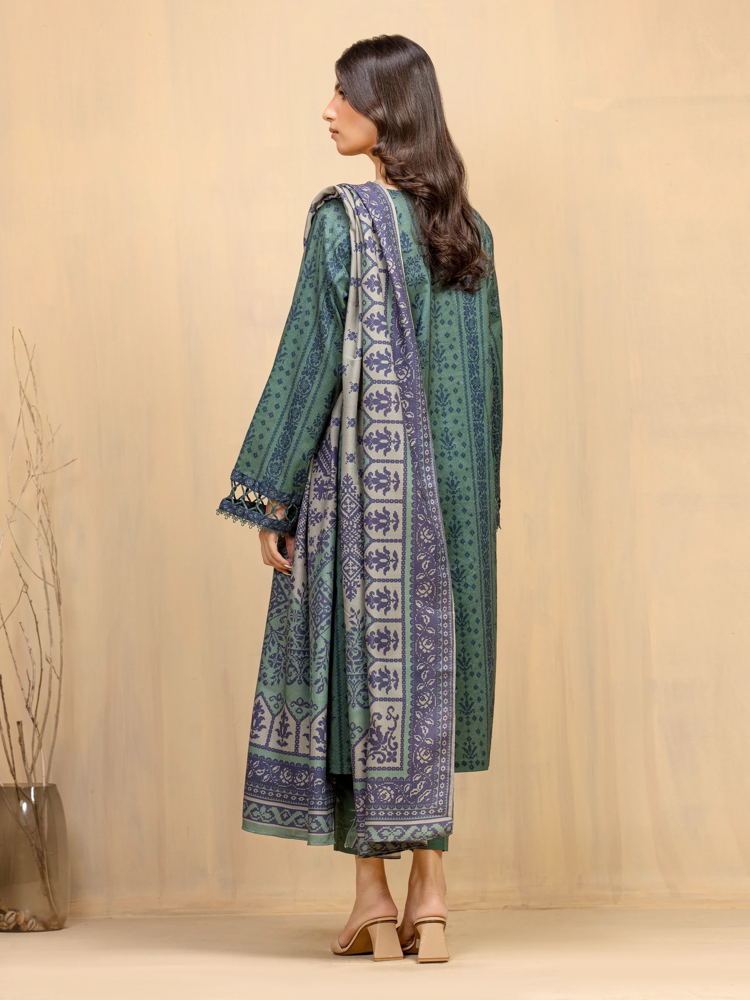 Unstitched Printed Khaddar Suit - EWU5M3-015-3P - Image 6