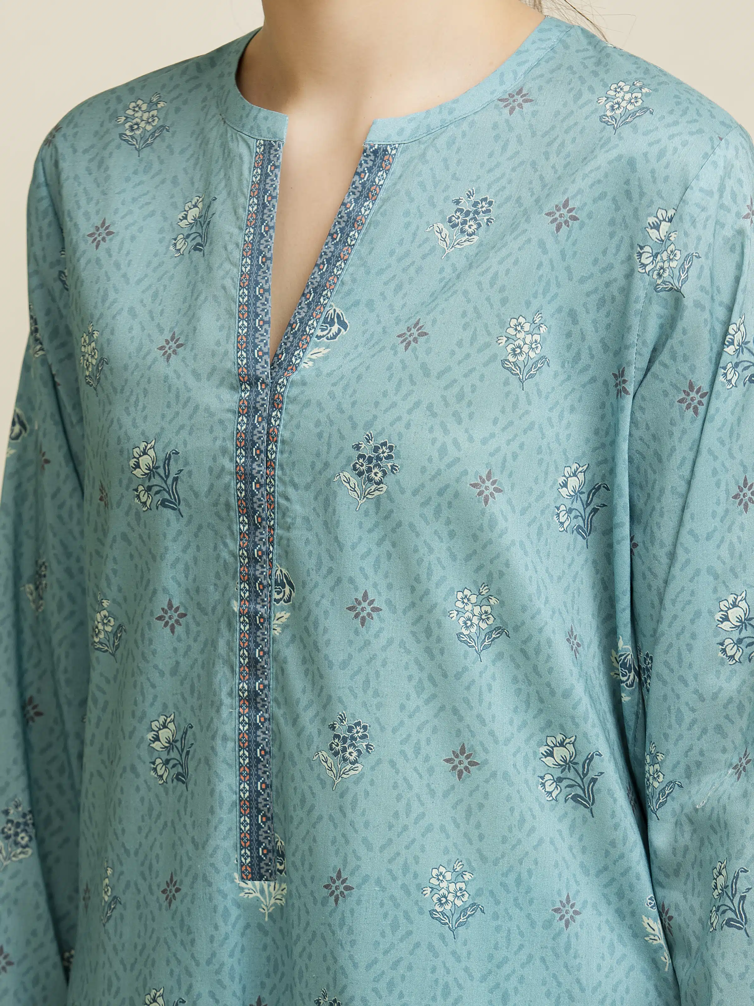 Unstitched Printed Lawn Suit - EWU5A1-35154-3P - Image 5