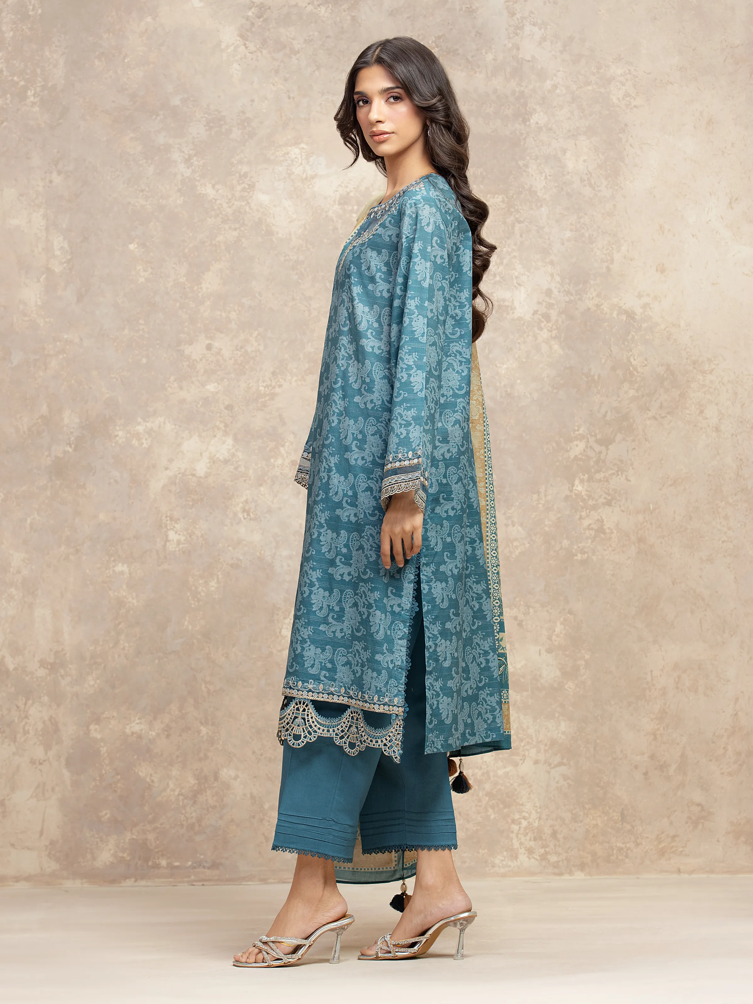 Unstitched Embroidered Zari Lawn Suit - EWU5V1-31879-3P - Image 5