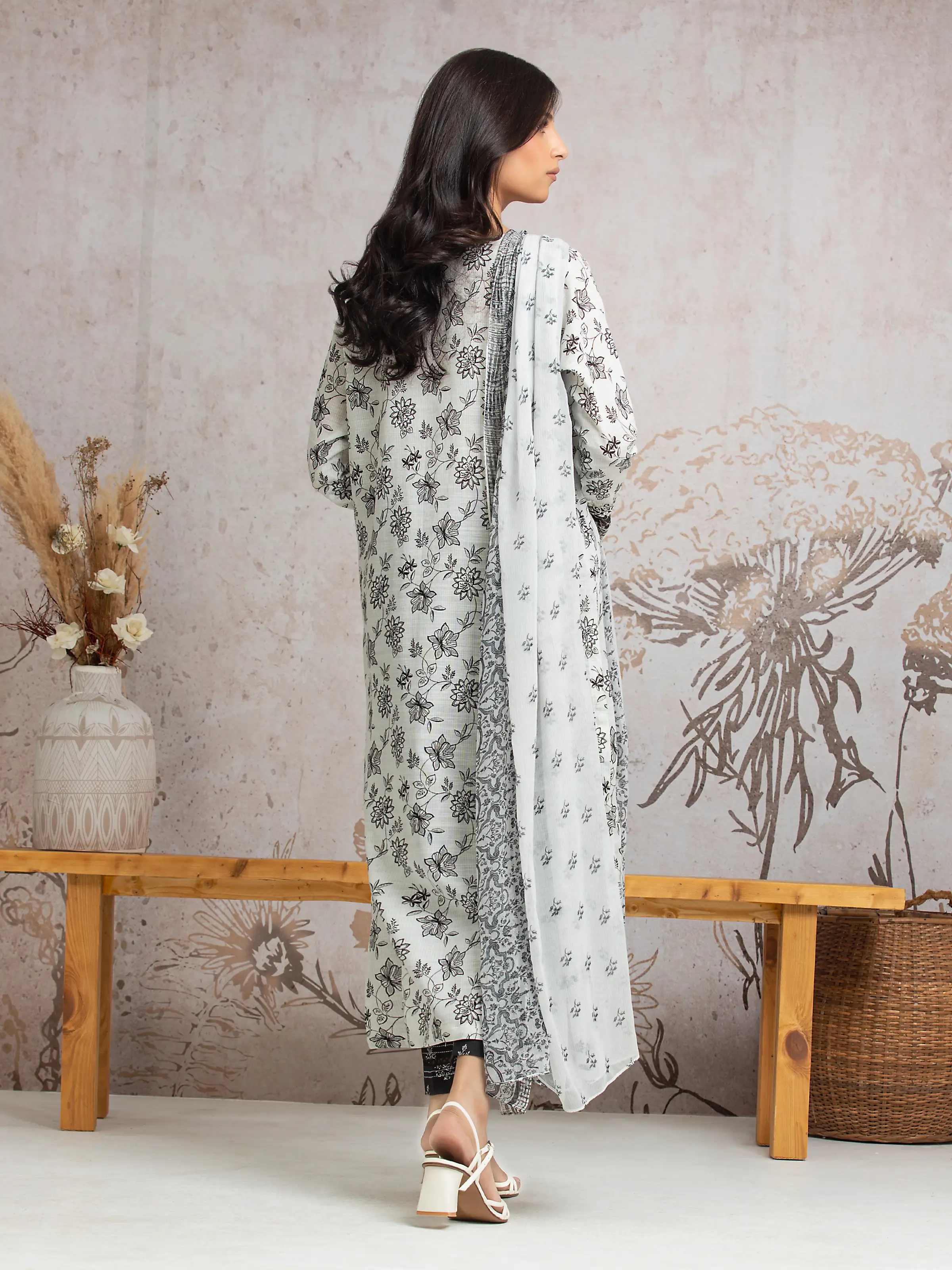 Unstitched Embroidered Cambric Suit - EWU24V2-30029-3P - Image 4