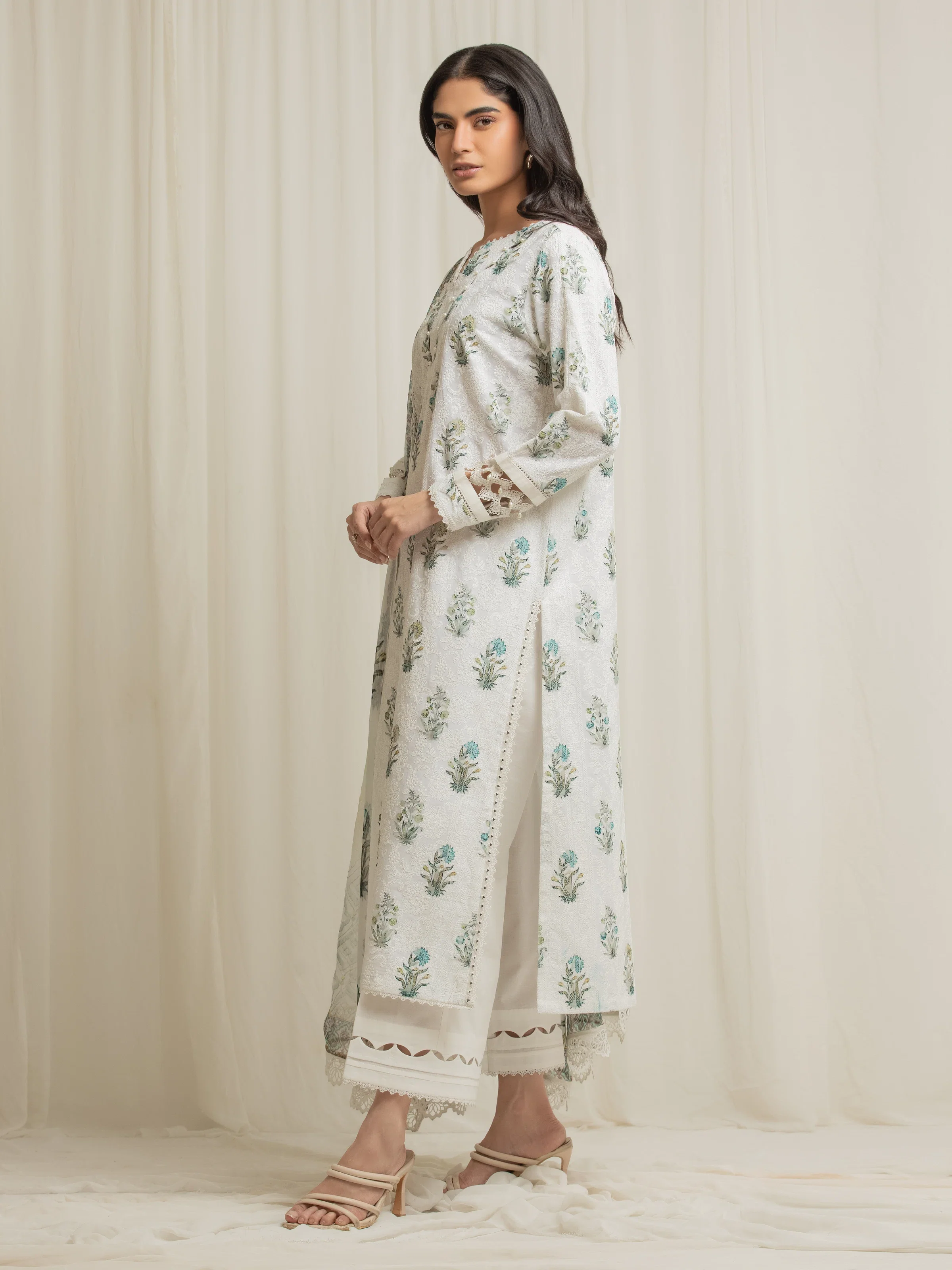 Unstitched Embroidered Cambric Suit - EWU6V2-33507-3P - Image 5
