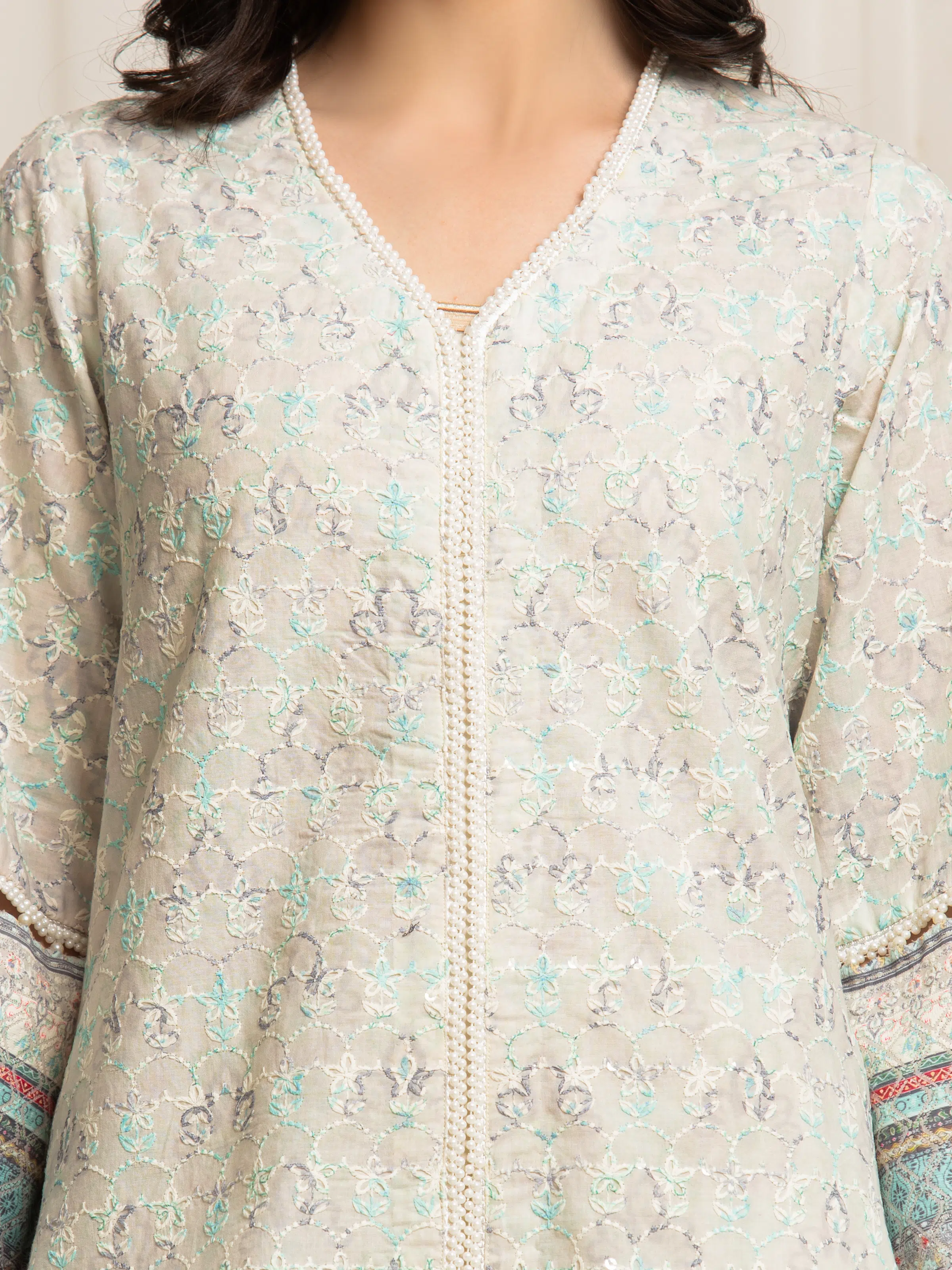 Unstitched Embroidered Cambric Suit - EWU6V2-33514-3P - Image 4