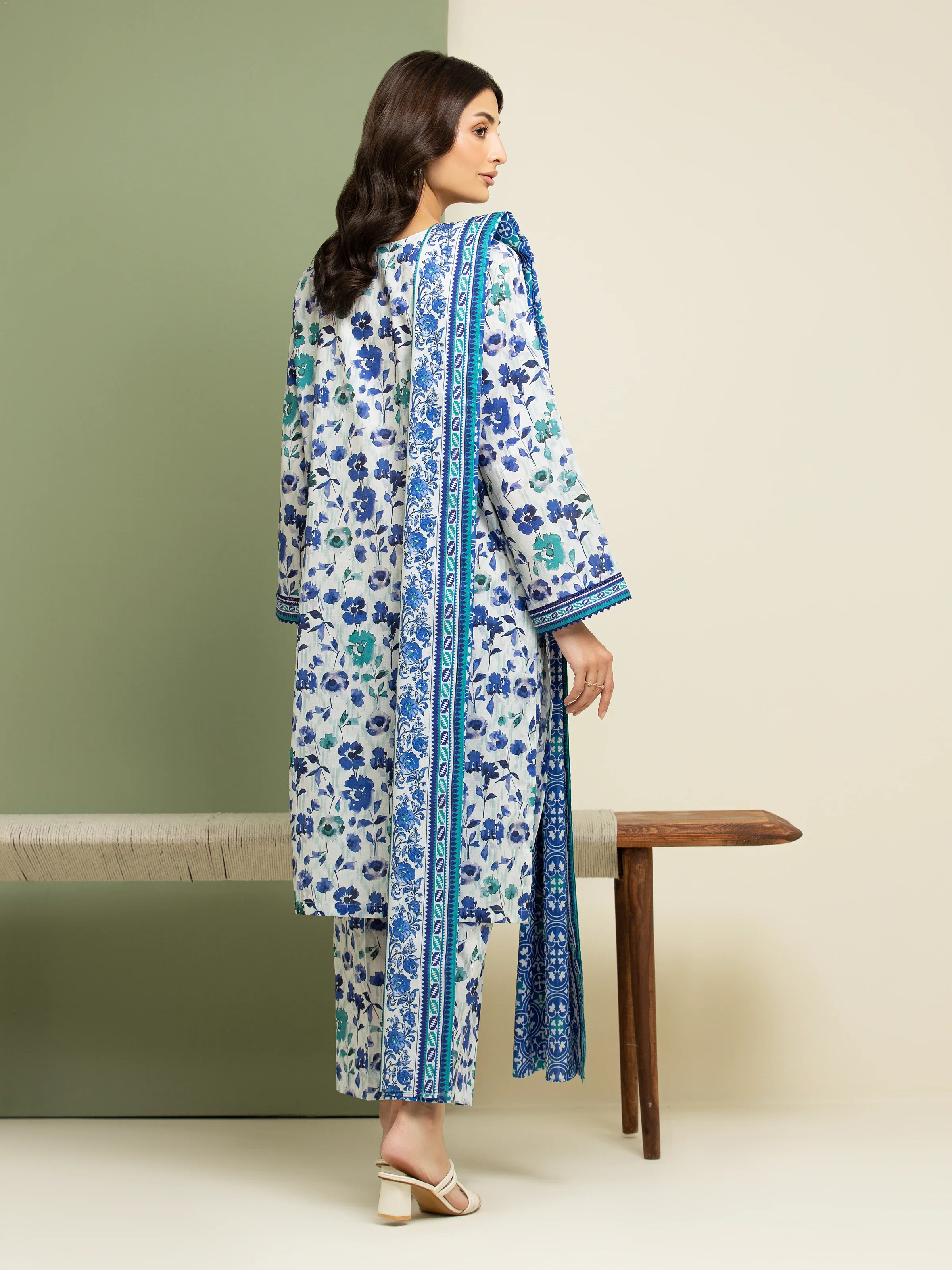 Unstitched Printed Lawn Suit - EWU5A1-35084-3P - Image 2