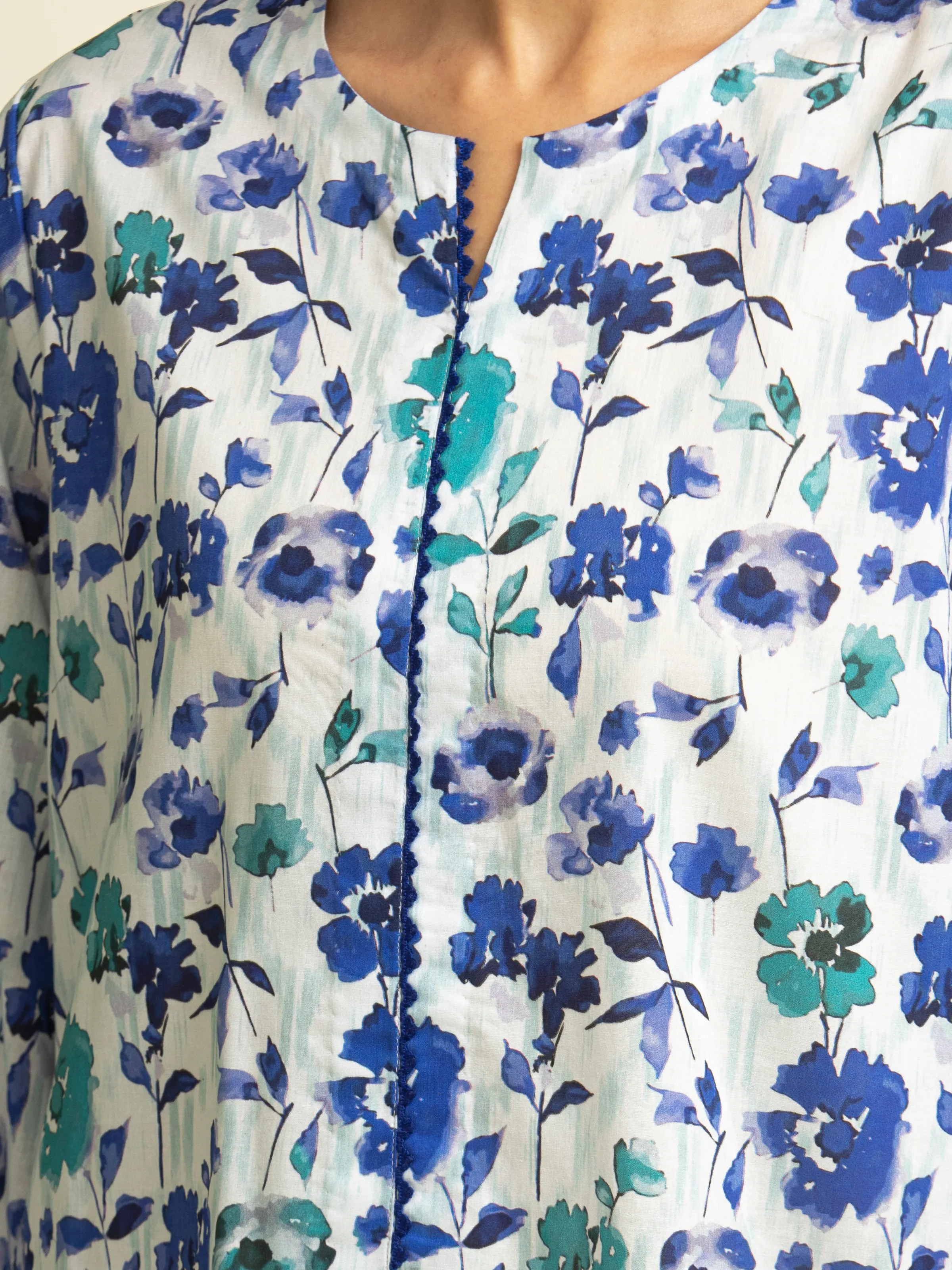 Unstitched Printed Lawn Suit - EWU5A1-35084-3P - Image 3