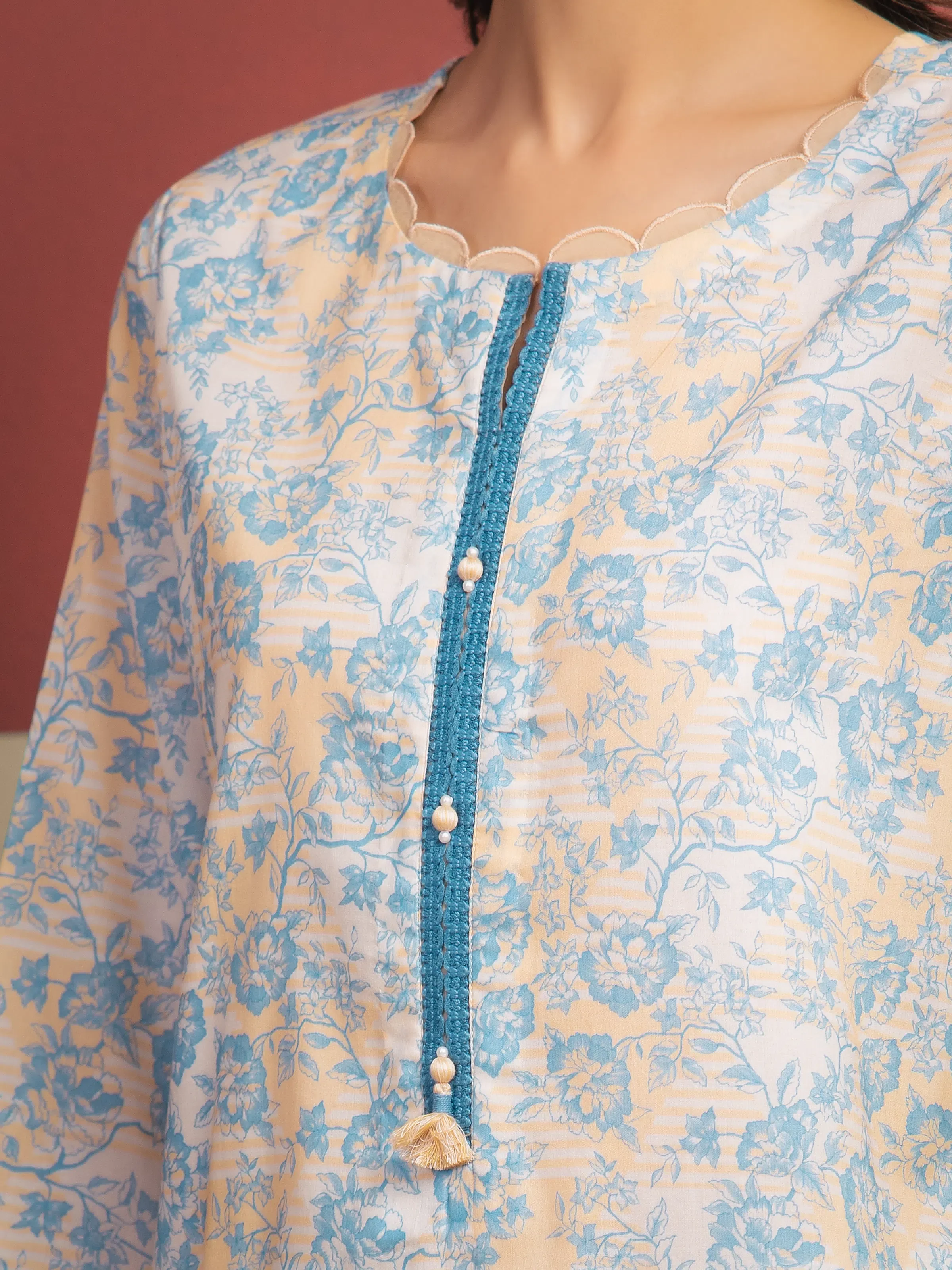 Unstitched Printed Lawn Suit - EWU5A1-35318-3P - Image 3