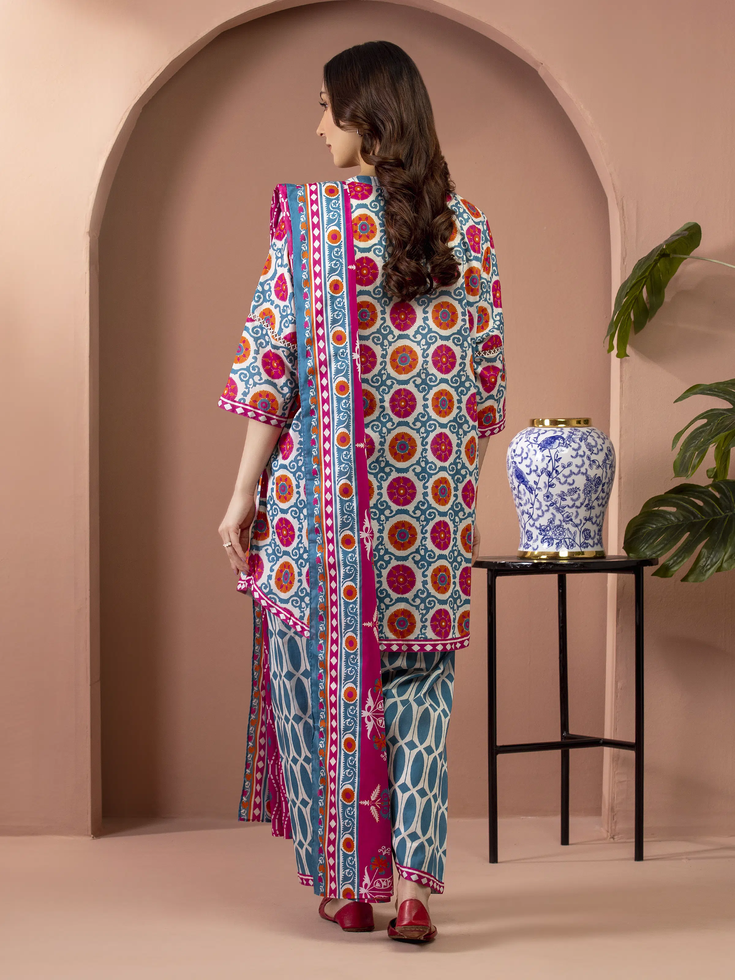 Unstitched Printed Lawn Suit - EWU5A1-35661-3P - Image 2