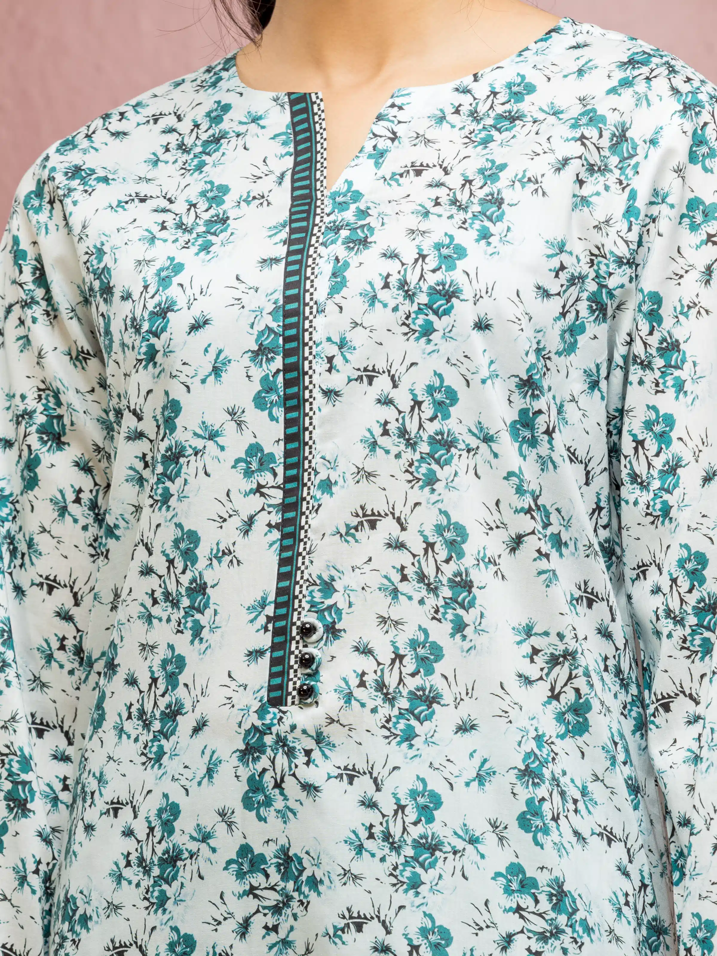 Unstitched Printed Lawn Suit - EWU5A1-35104-3P - Image 4