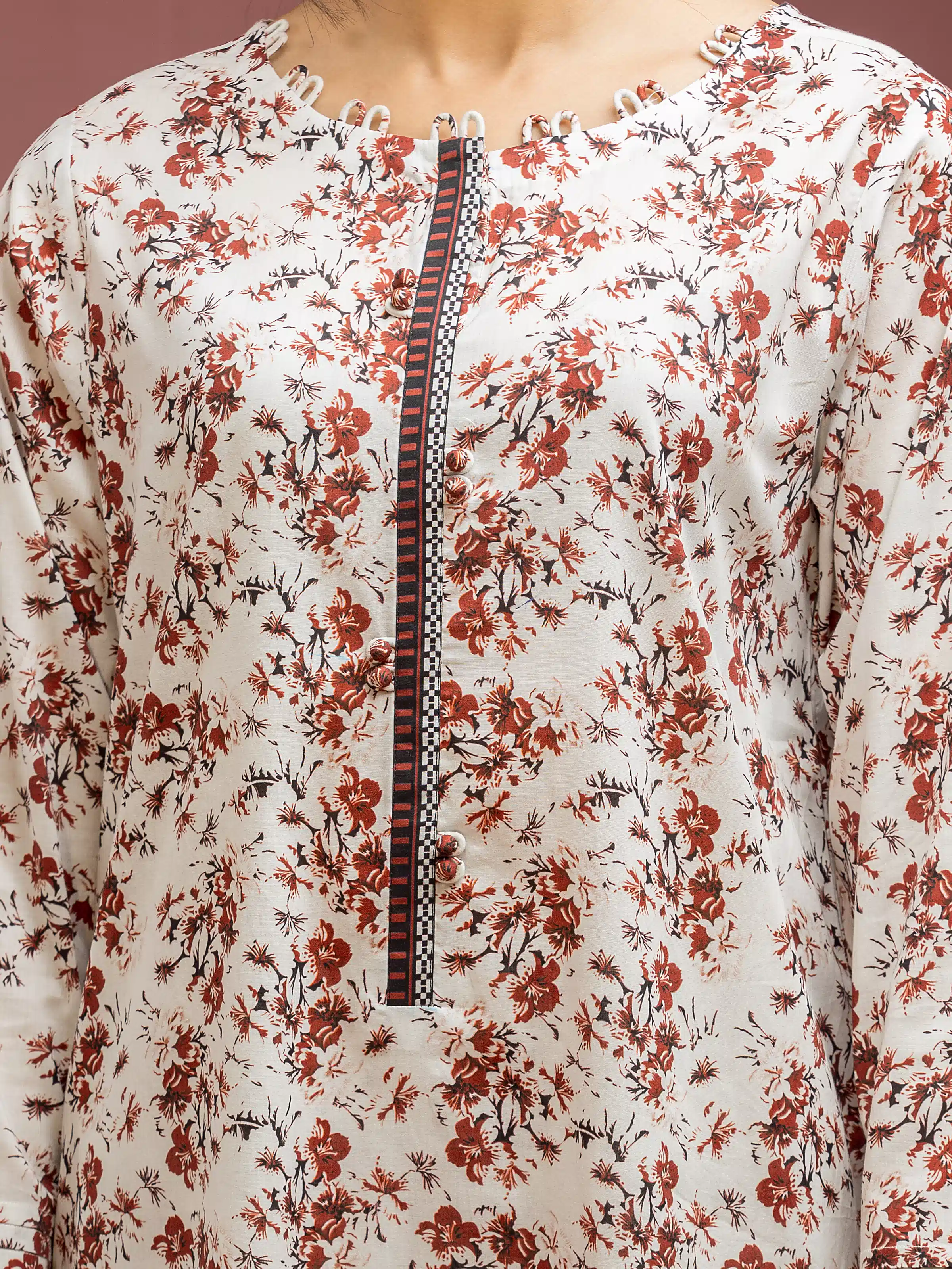 Unstitched Printed Lawn Suit - EWU5A1-35105-3P - Image 4