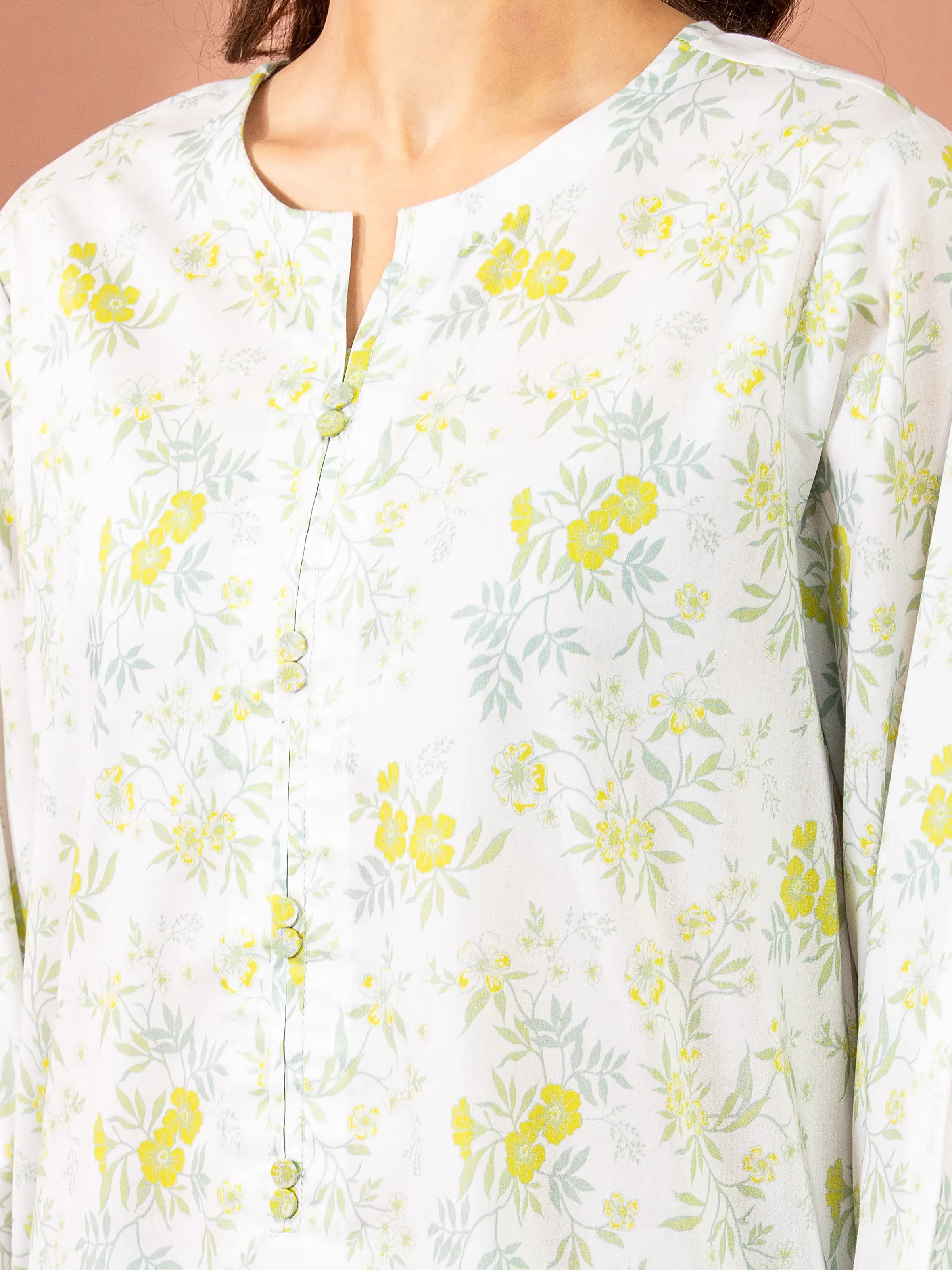 Unstitched Printed Lawn Suit - EWU5A1-35610-3P - Image 4