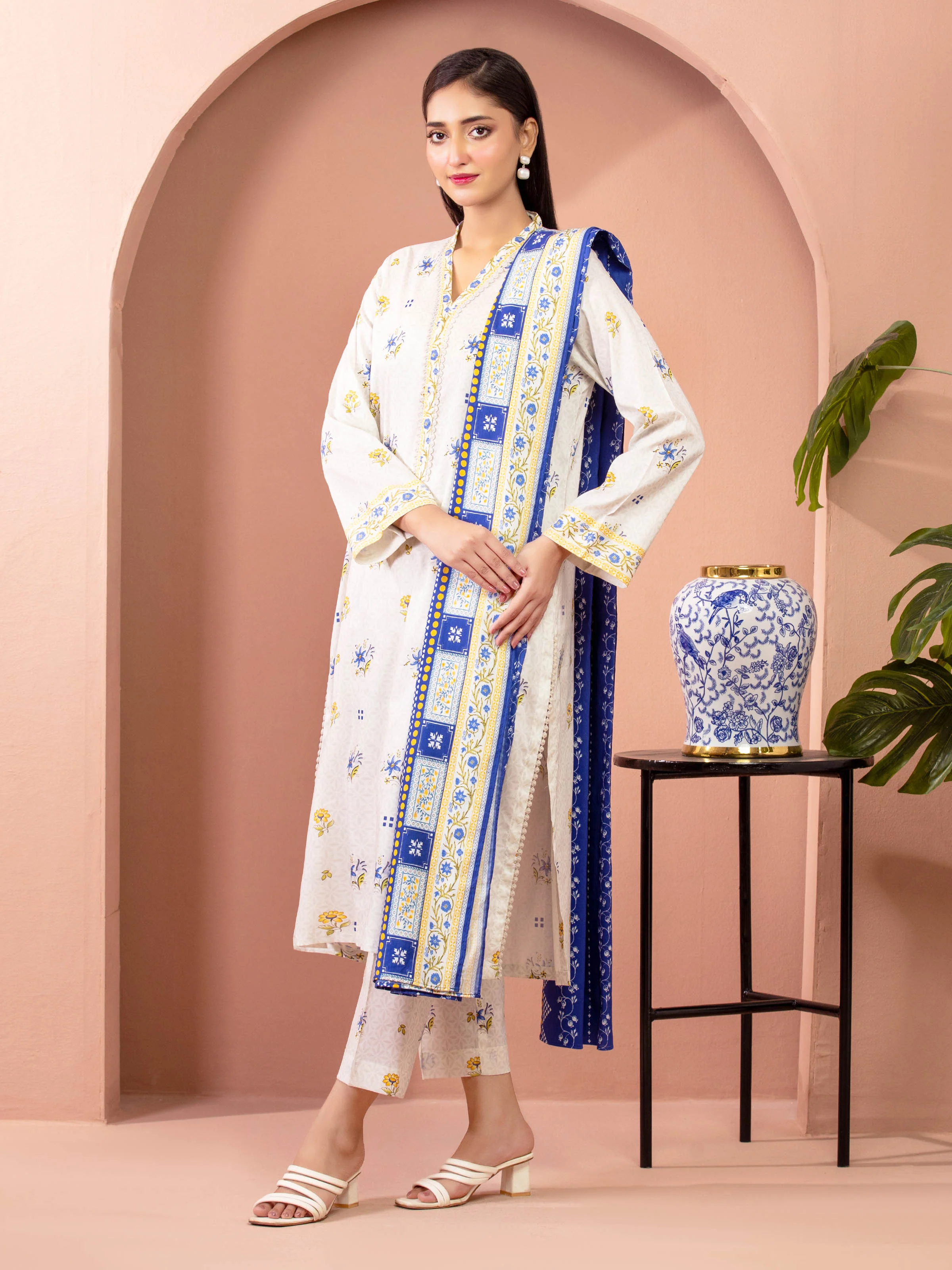 Unstitched Printed Lawn Suit - EWU5A1-35612-3P - Image 2