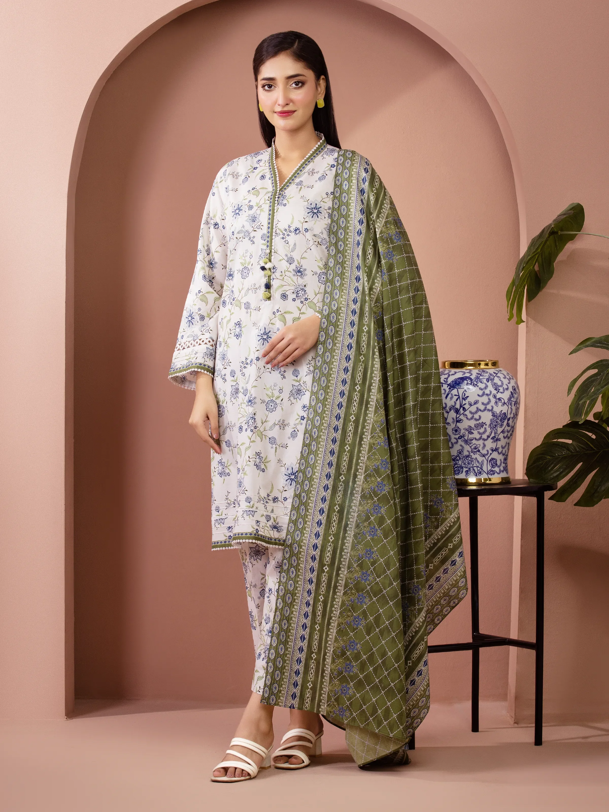 Unstitched White Printed Lawn Suit - EWU6A1-36507-3P