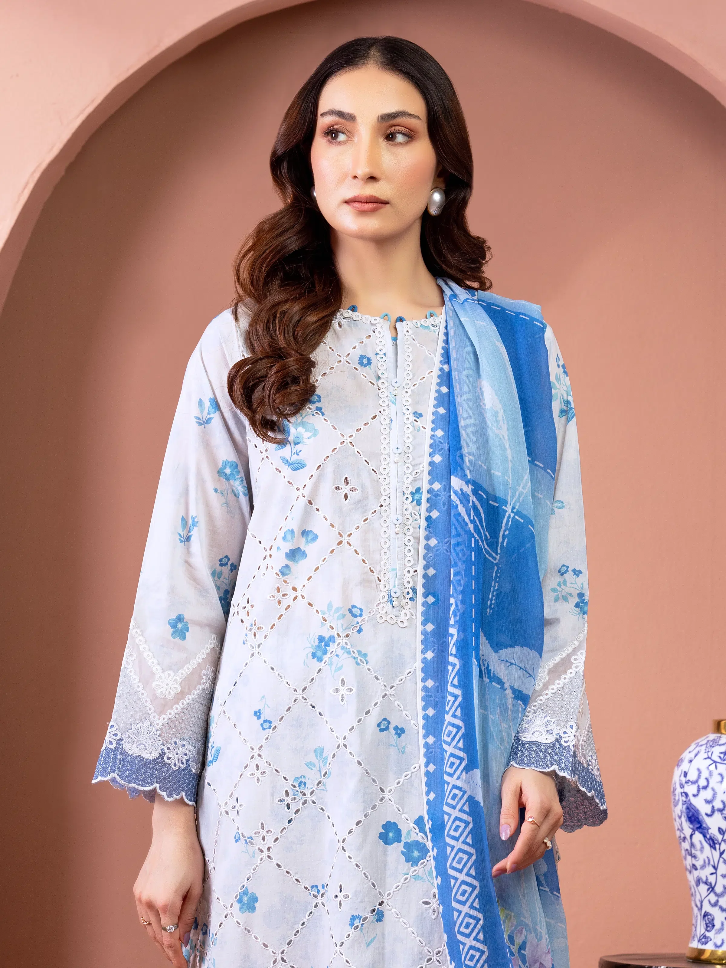 Unstitched Embroidered Lawn Suit - EWU5V1-31494-3P - Image 2