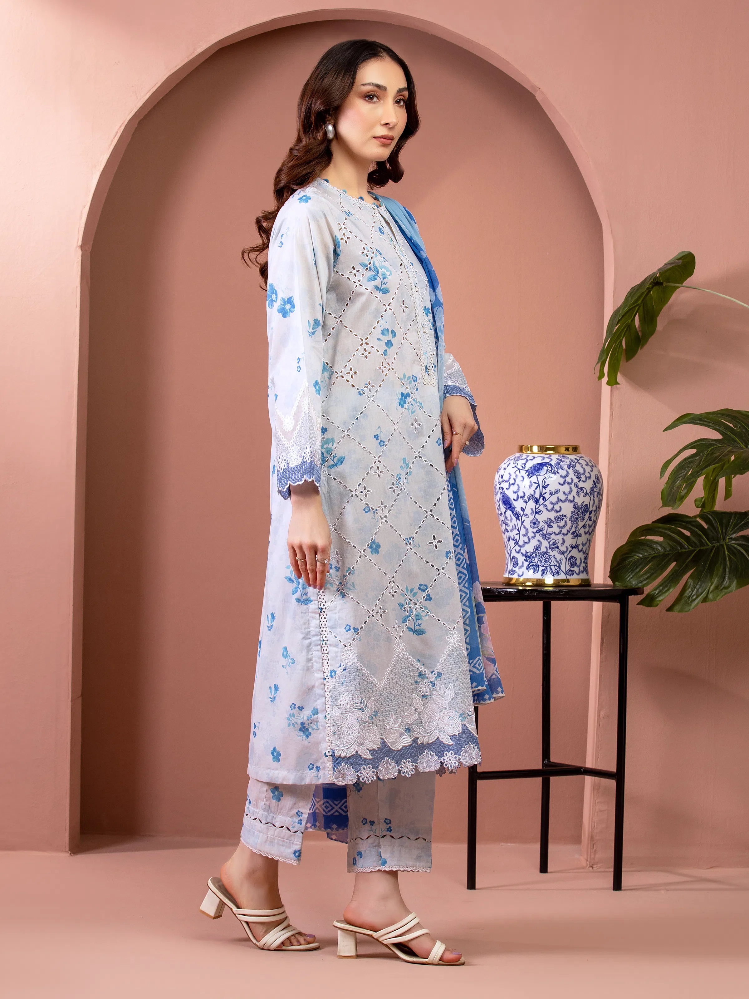 Unstitched Embroidered Lawn Suit - EWU5V1-31494-3P - Image 4