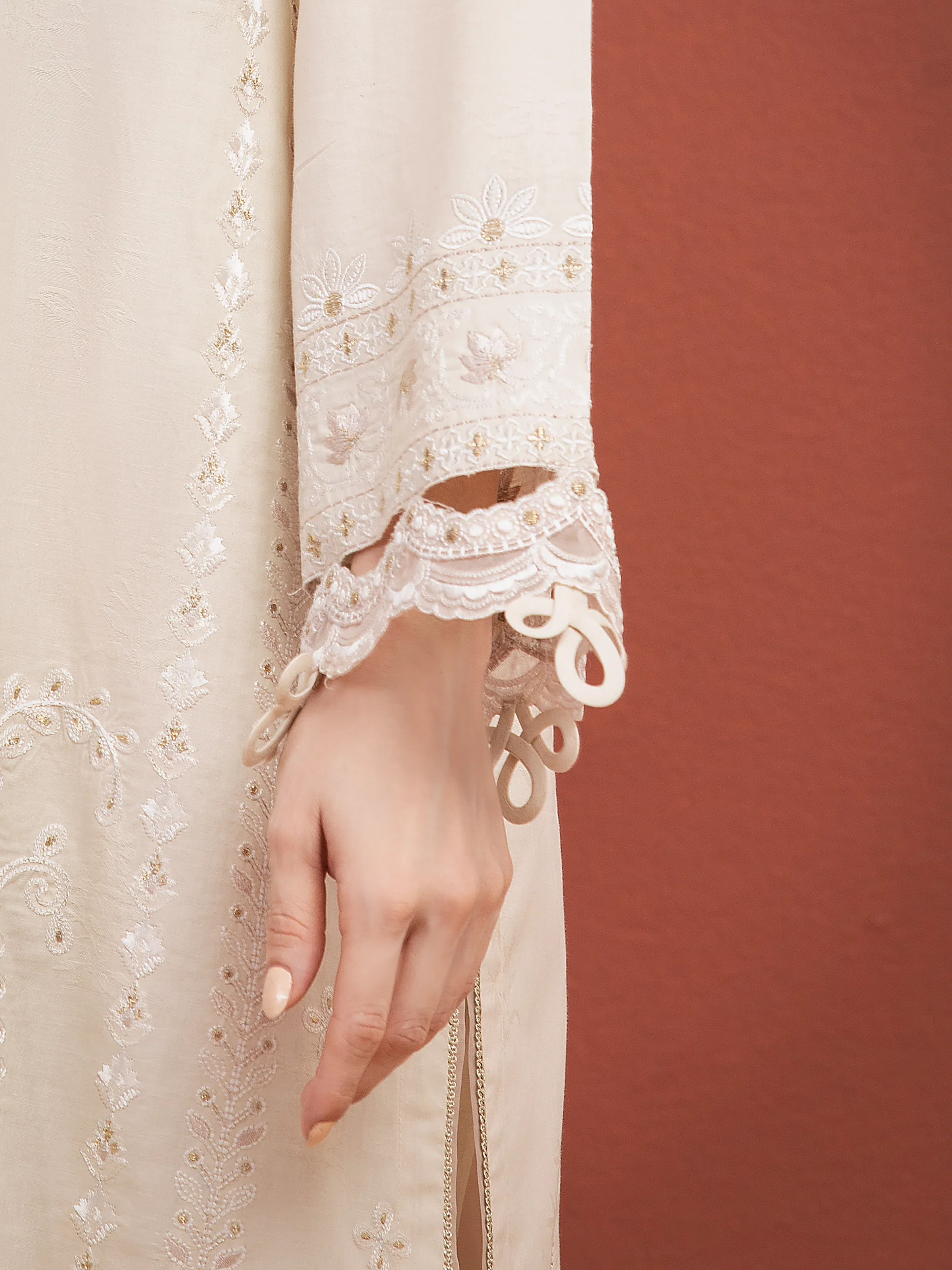 Unstitched Embroidered Jacquard Suit - EWU5V3-31156-3P - Image 4