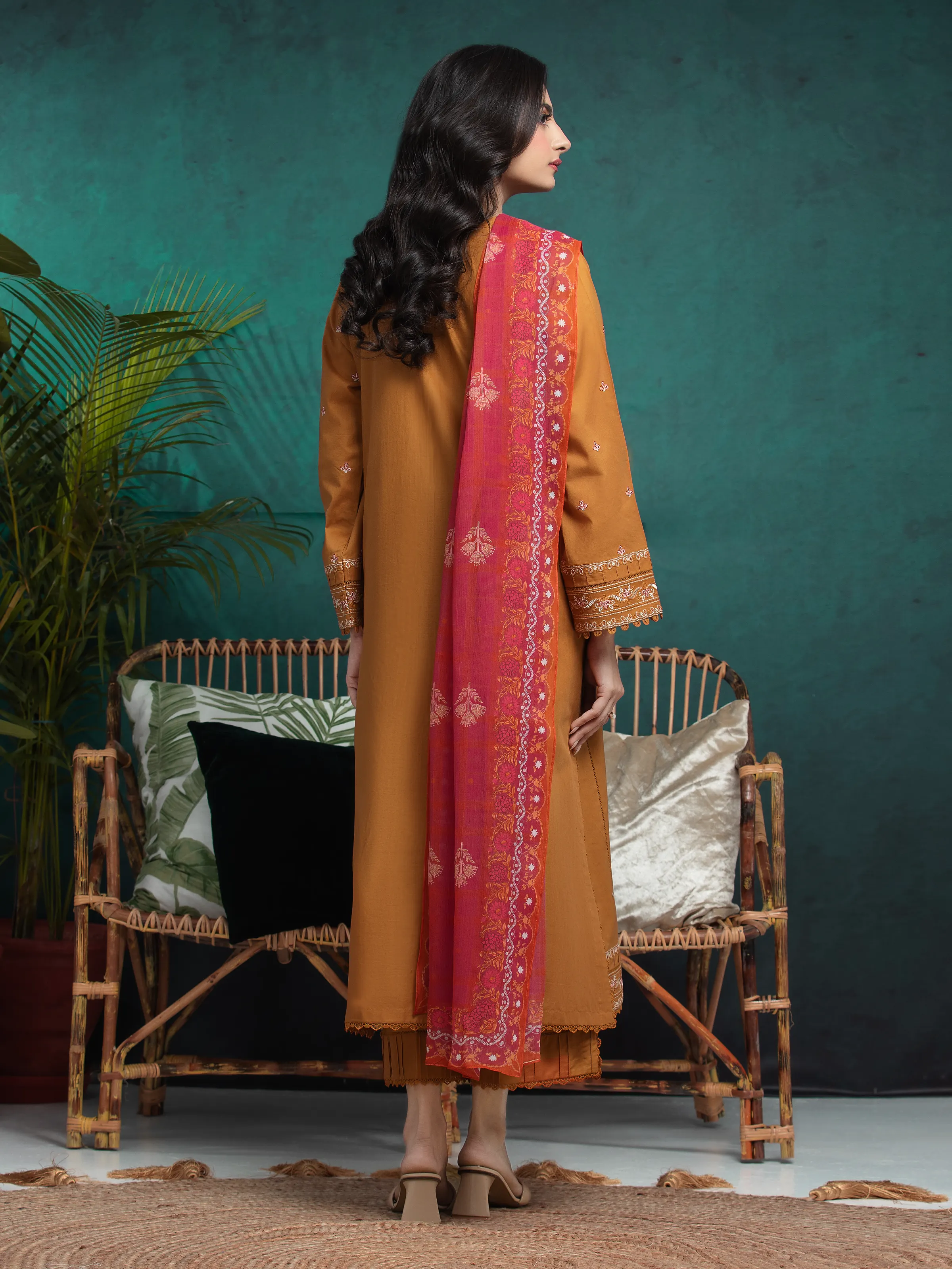 Unstitched Embroidered Cambric Shirt Dupatta - EWU5V2-31005SD - Image 4