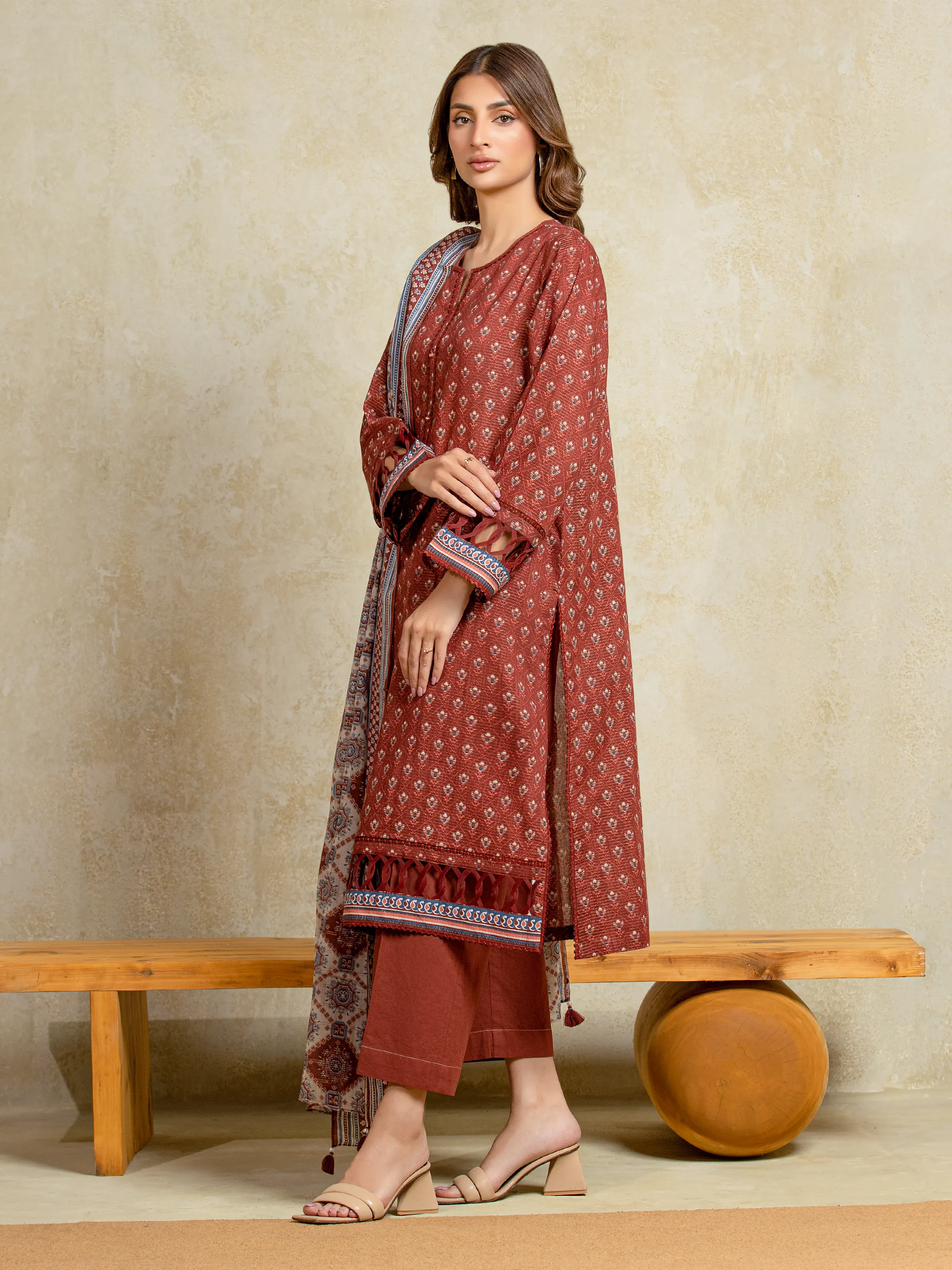 Unstitched Printed Zari Lawn Suit - EWU5M6-022-3P - Image 4