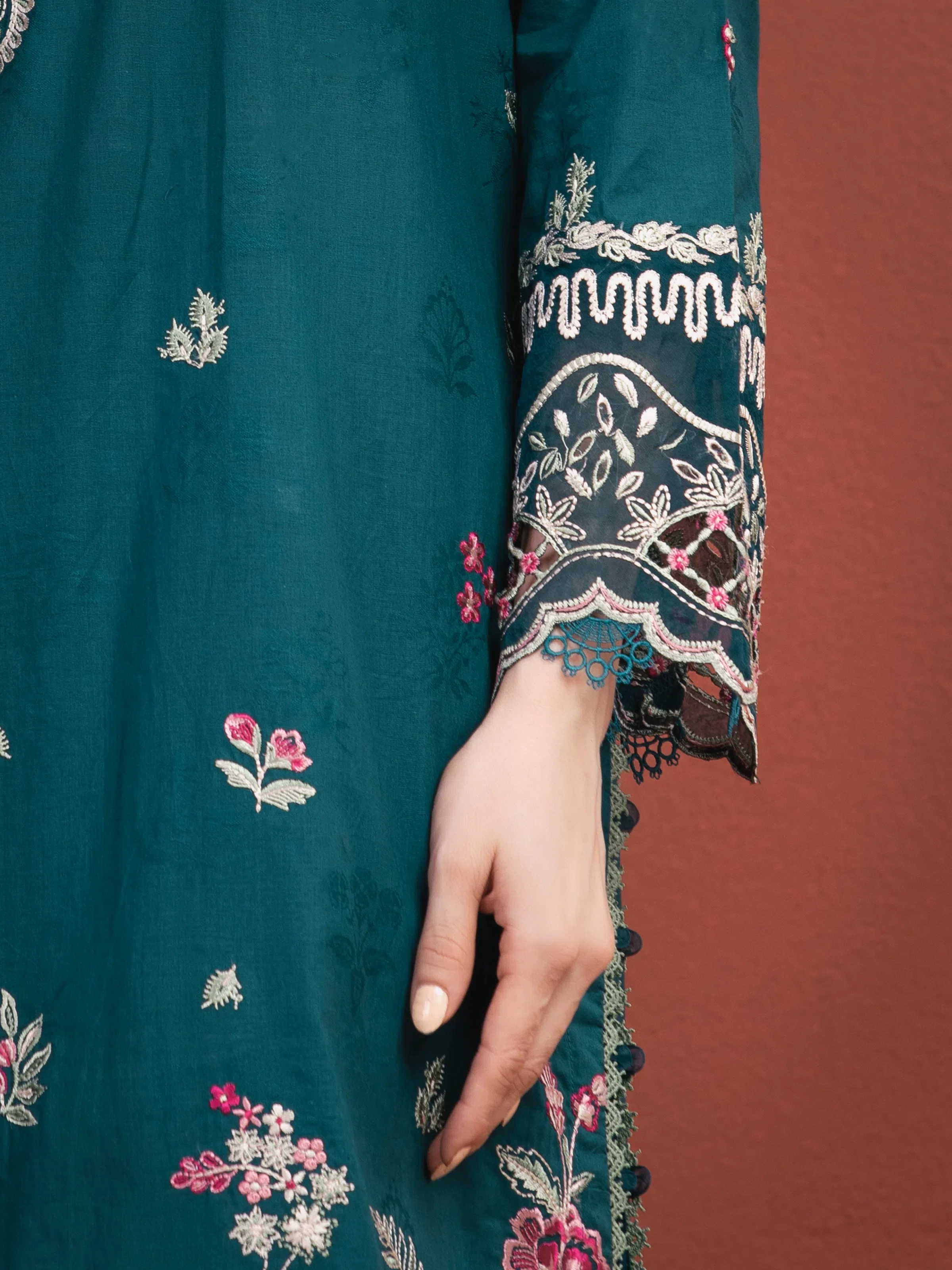 Unstitched Embroidered Jacquard Suit - EWU5V3-31155-3P - Image 3