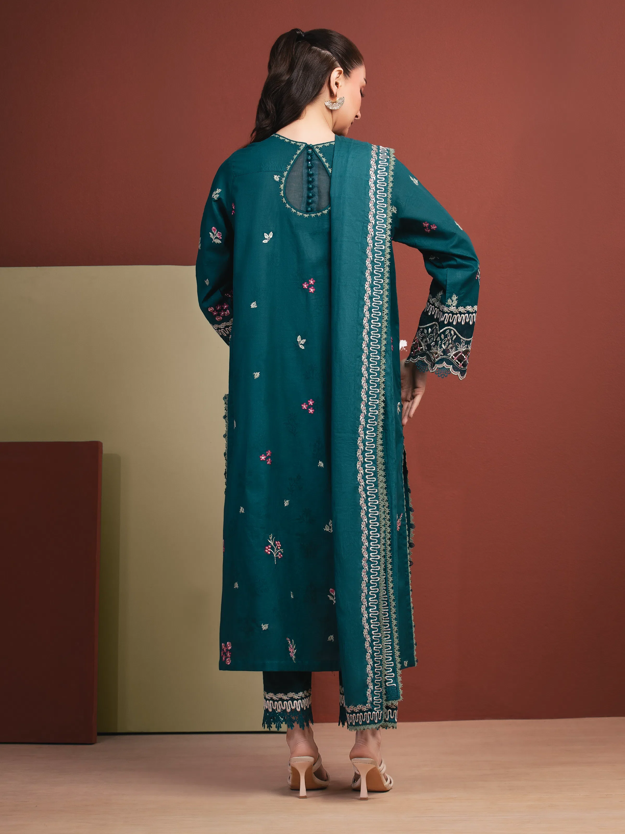 Unstitched Embroidered Jacquard Suit - EWU5V3-31155-3P - Image 5