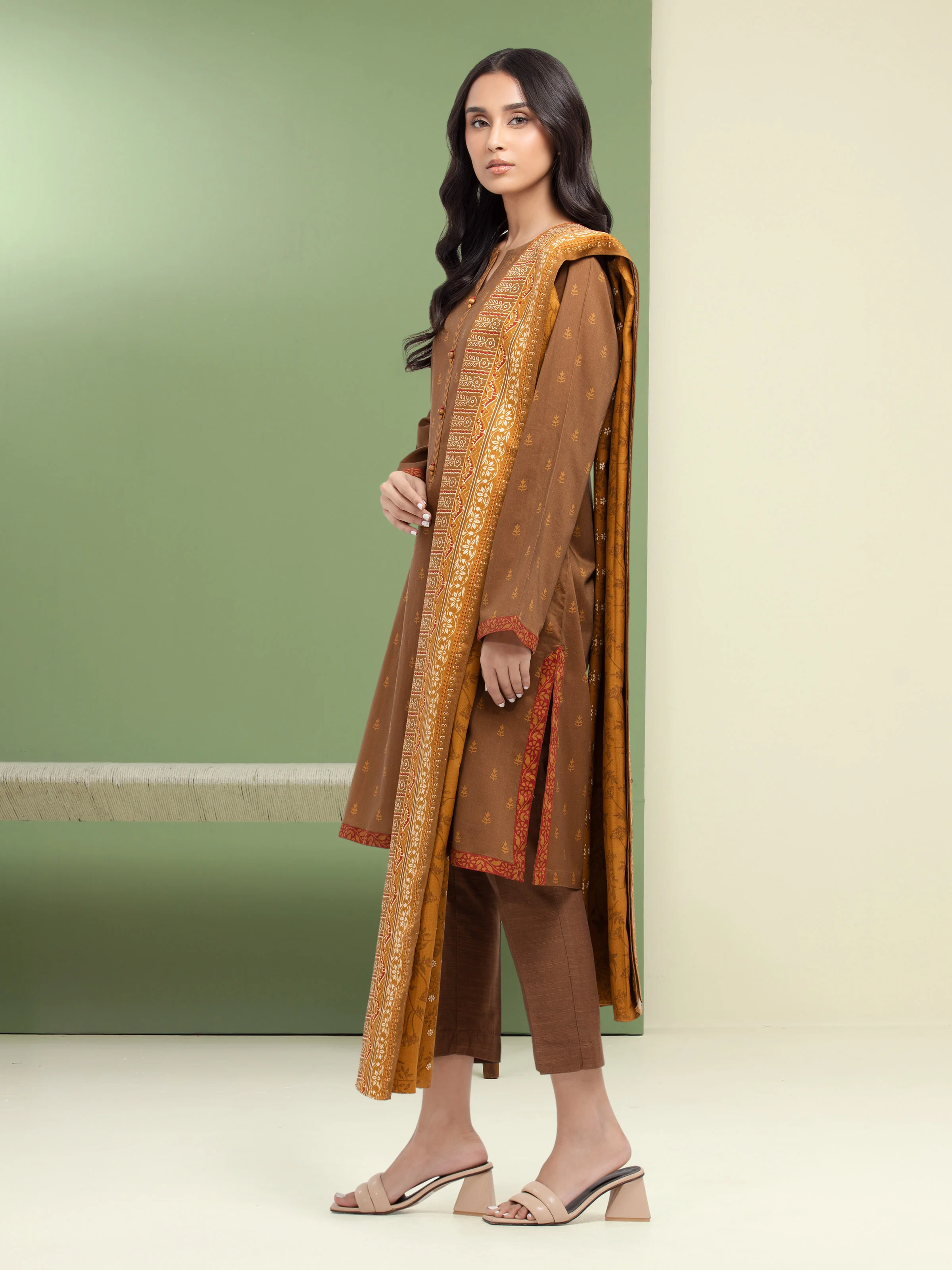 Unstitched Printed Khaddar Suit - EWU5M3-118-3P - Image 5