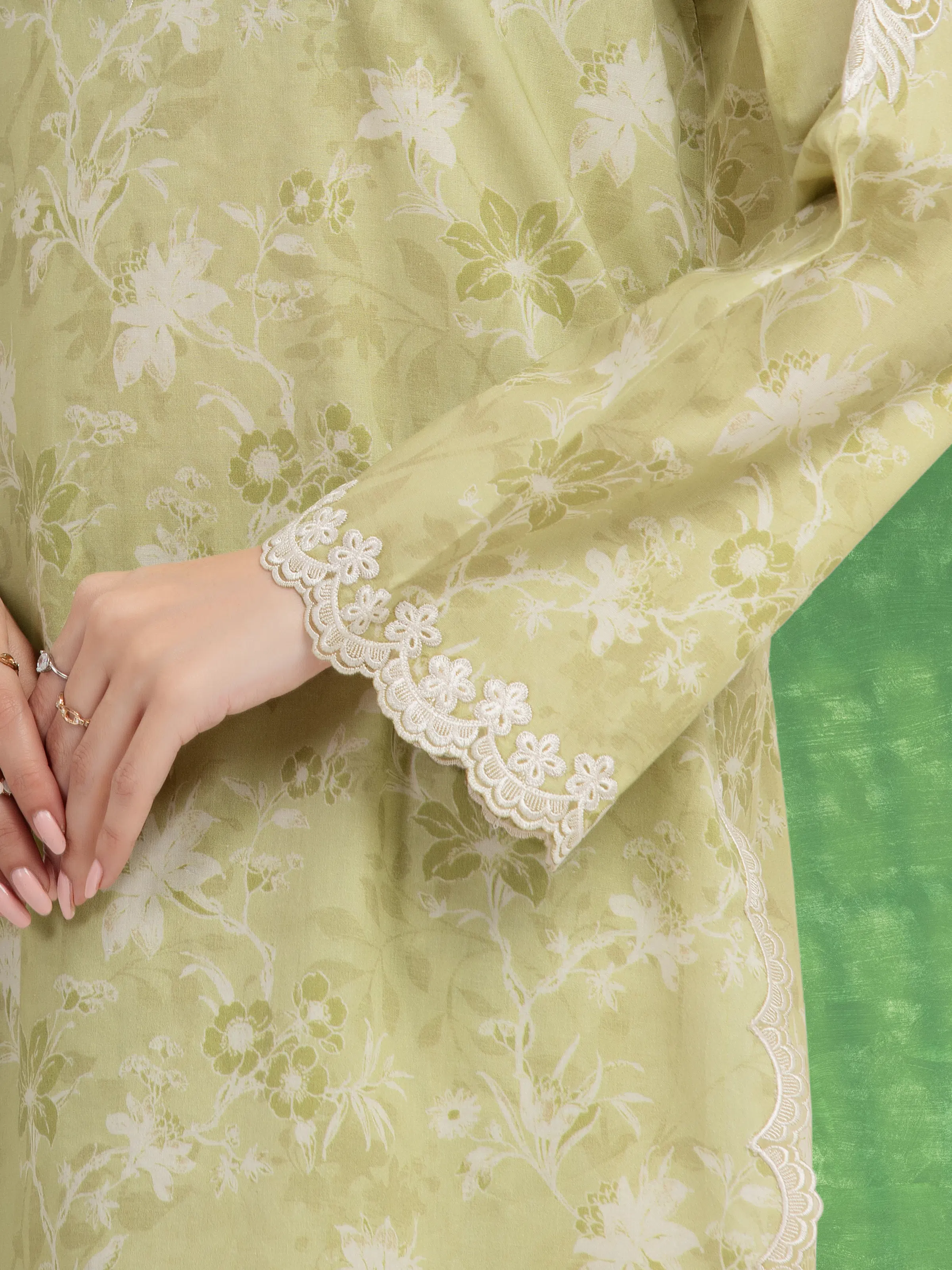 Unstitched Embroidered Lawn Suit - EWU5V1-31430-3P - Image 3