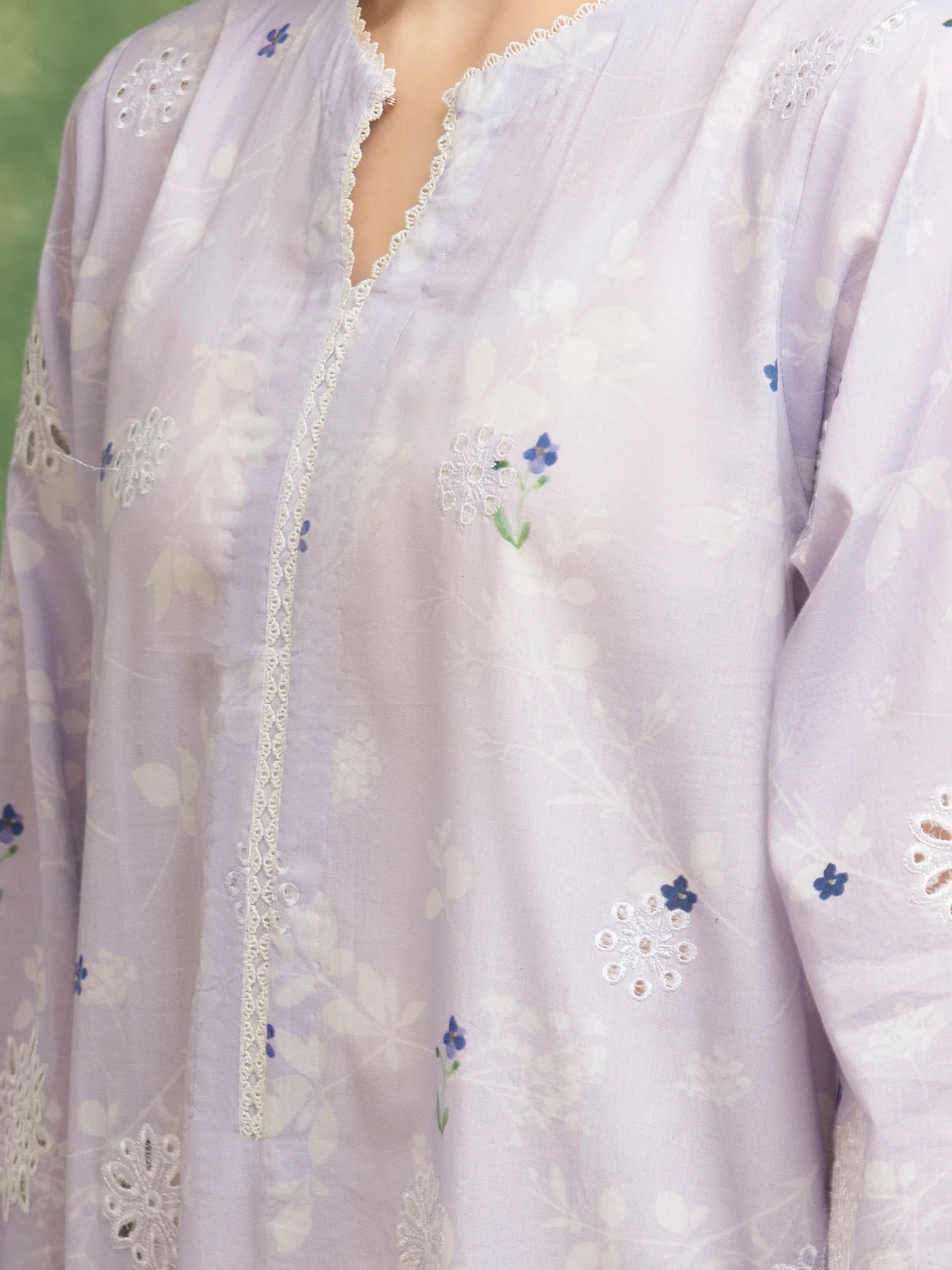 Unstitched Embroidered Lawn Suit - EWU5V1-31083-3P - Image 3