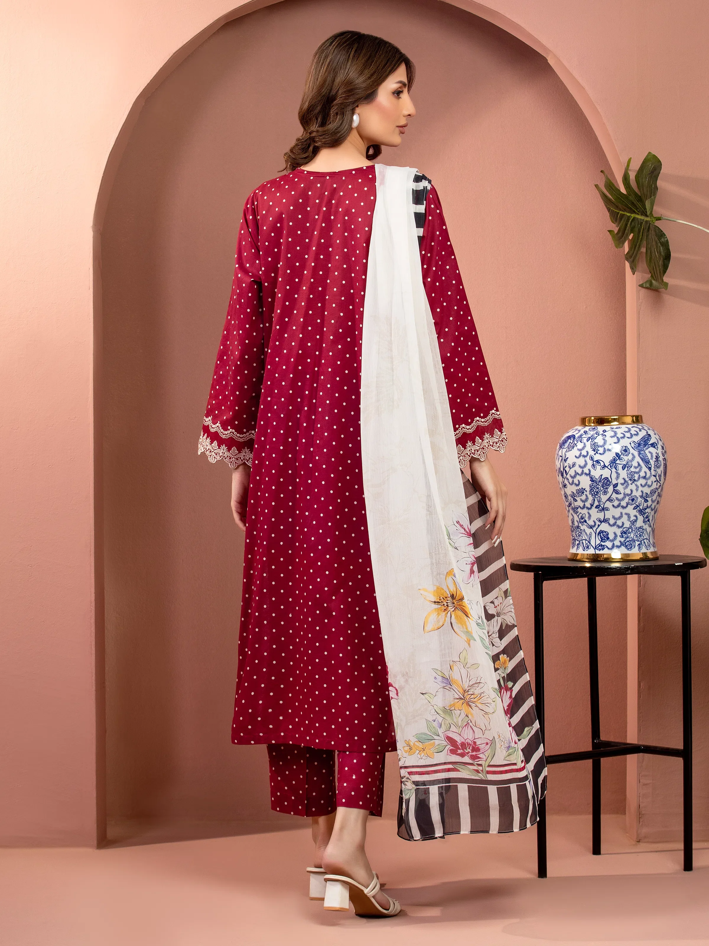 Unstitched Embroidered Lawn Suit - EWU5V1-31492-3P - Image 6